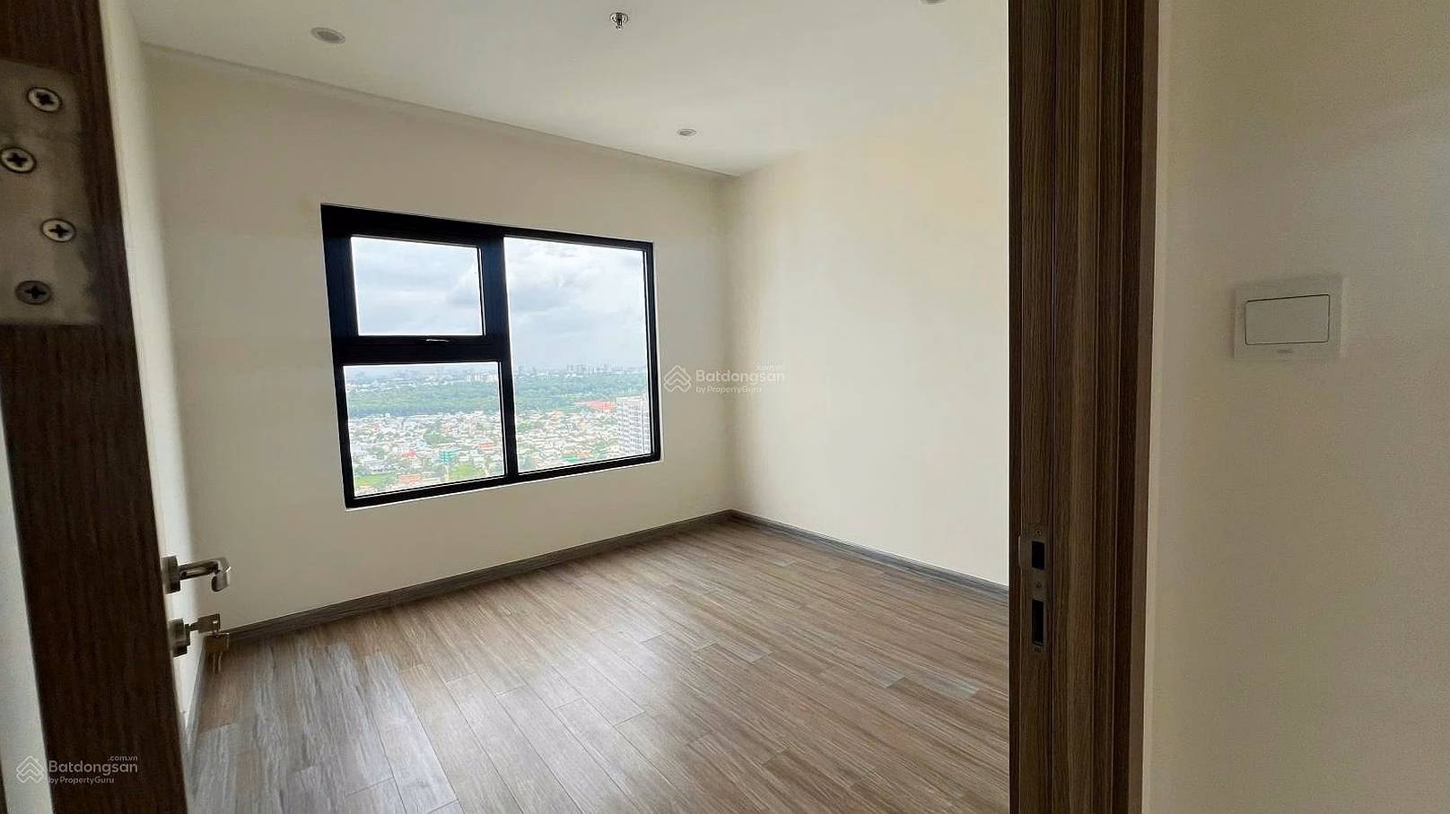 Hot, need to sell quickly 3 bedrooms, new house S5 only 3.7 billion - airy view and good price