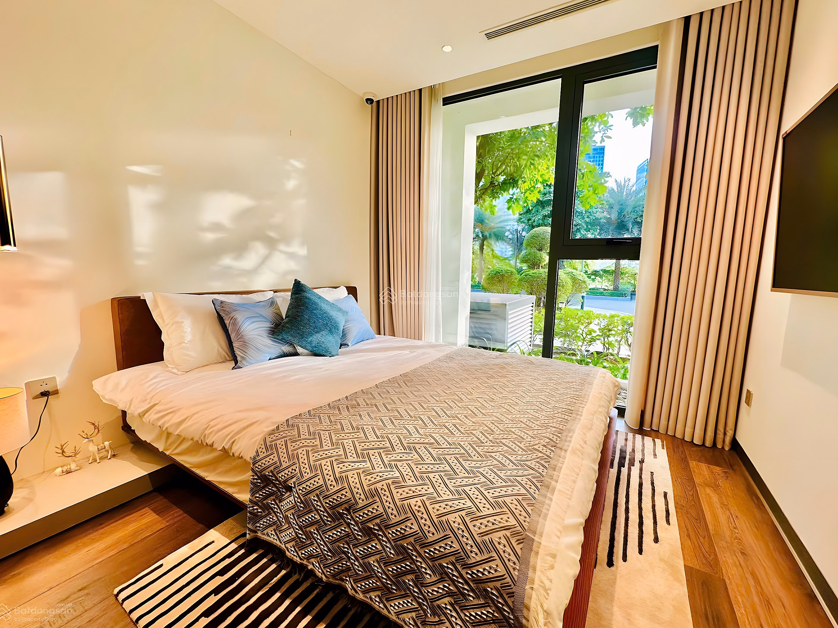 Studio Imperia Sky Park 28.17m First House Affordable