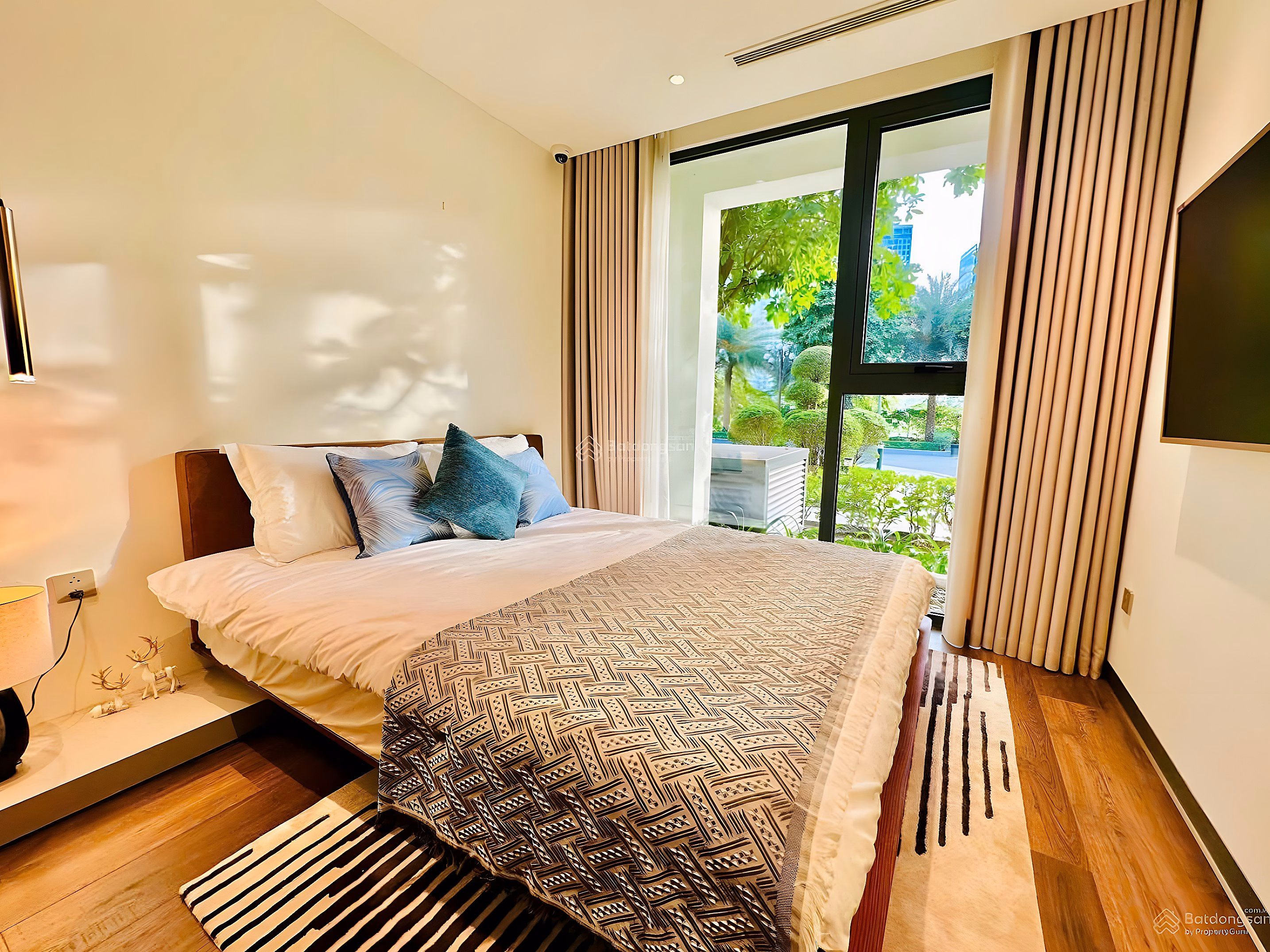 Studio Imperia Sky Park 28.17m First House Affordable
