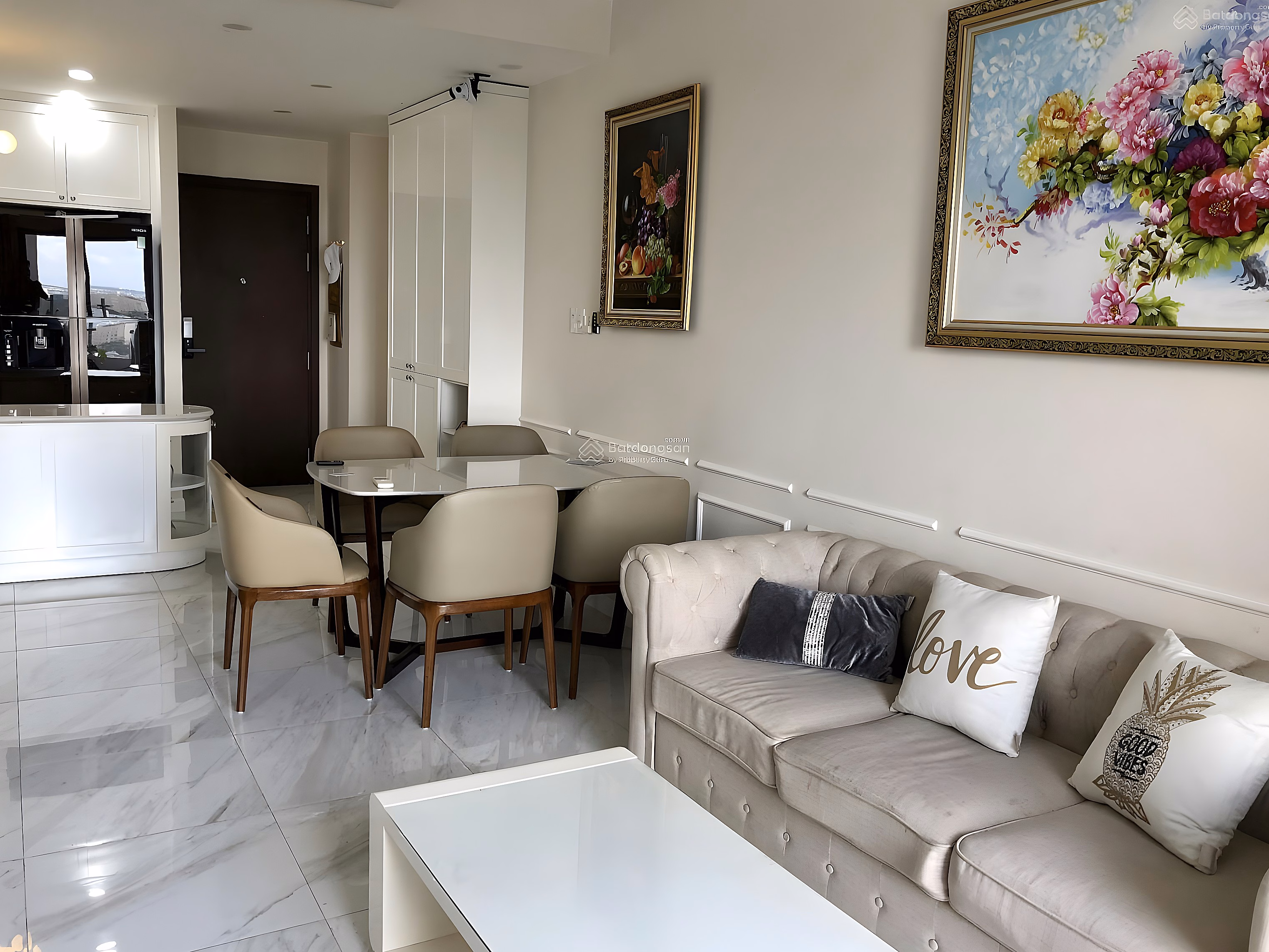 Settling abroad, selling cheap Summer Square apartment in Q6 65m2 (2 bedrooms) 3 billion with all furniture included