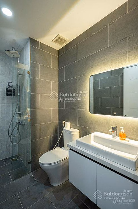 Selling CC Xi Grand Court, 9 billion VND, 90m2, 3 bedrooms, 2 bathrooms at Ly Thuong Kiet, Ward 14, District 10, HCM only with Hot!