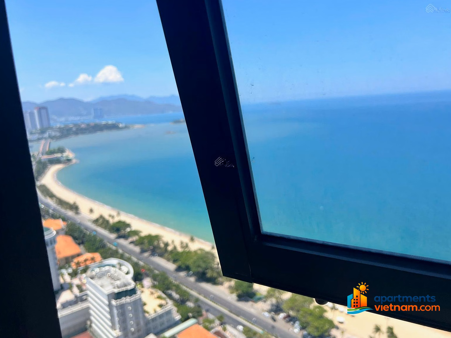 Long-term private pink book for: 2-sided open corner of Gold Coast Nha Trang luxury apartment. Price: 26 billion