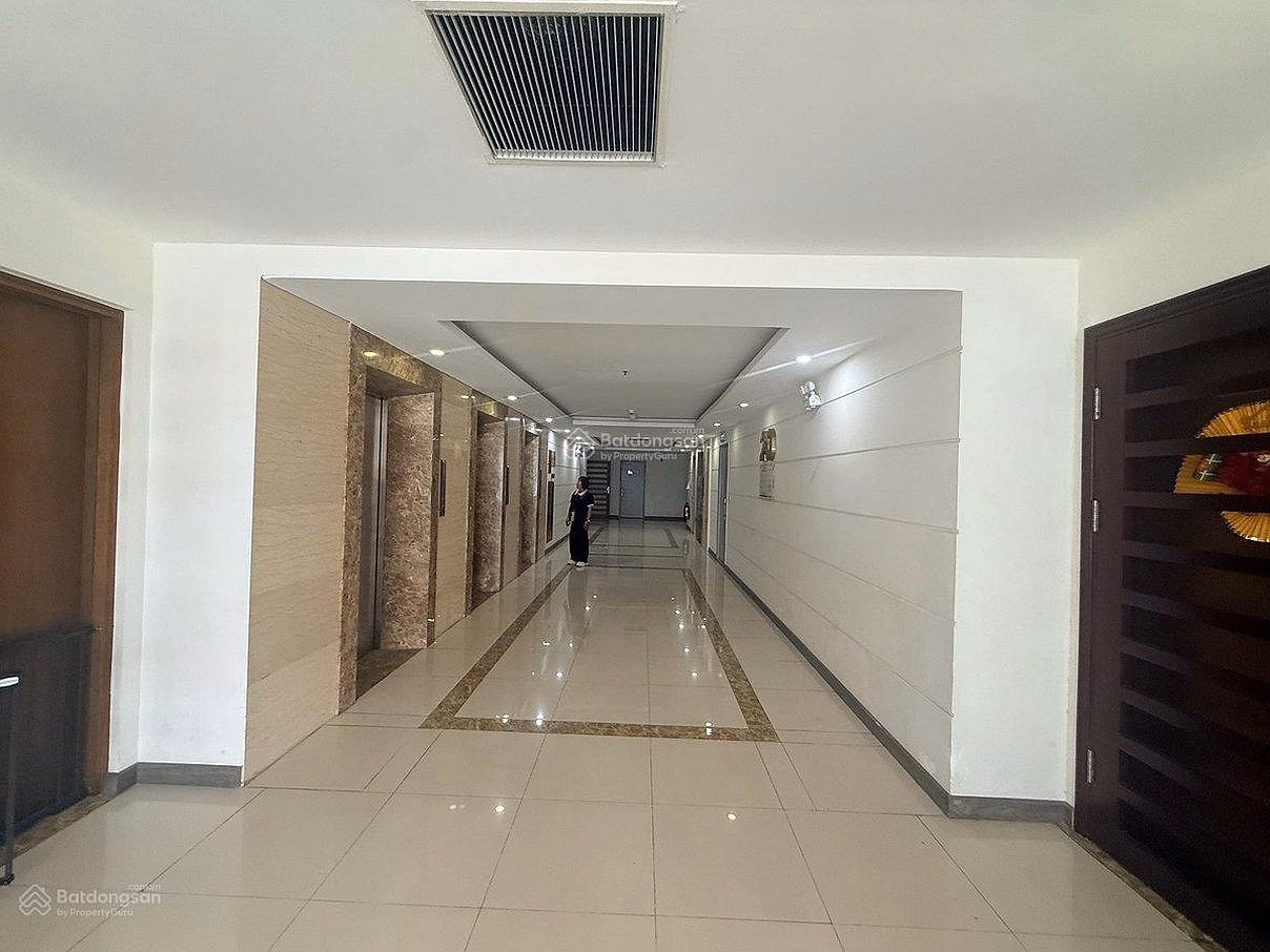 Apartment on Le Van Luong street New apartment on Le Van Luong street, convenient