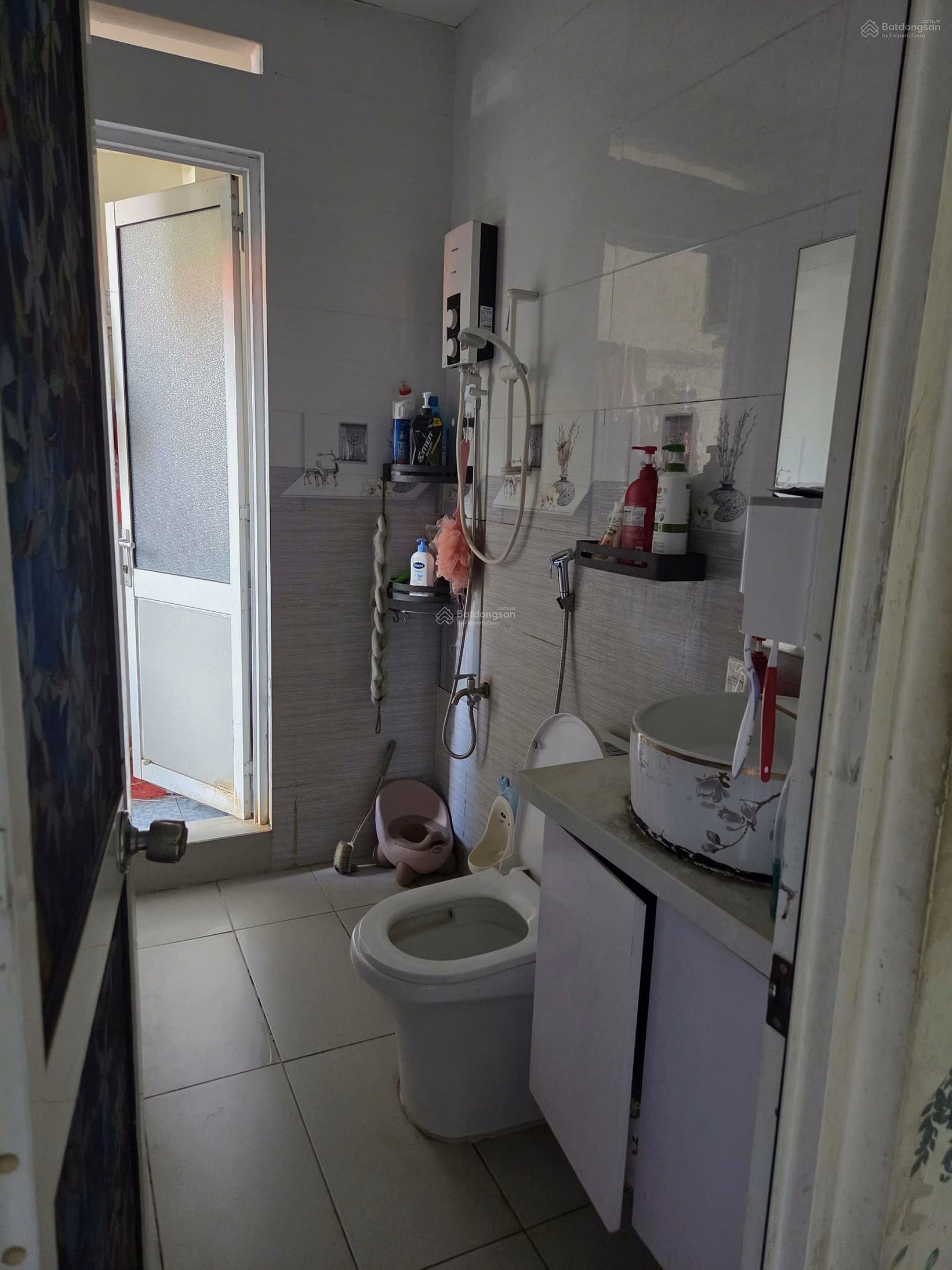 Ehome apartment 1, Duong Dinh Hoi street, district 9, area 60m, price 2.8 billion, portable red book