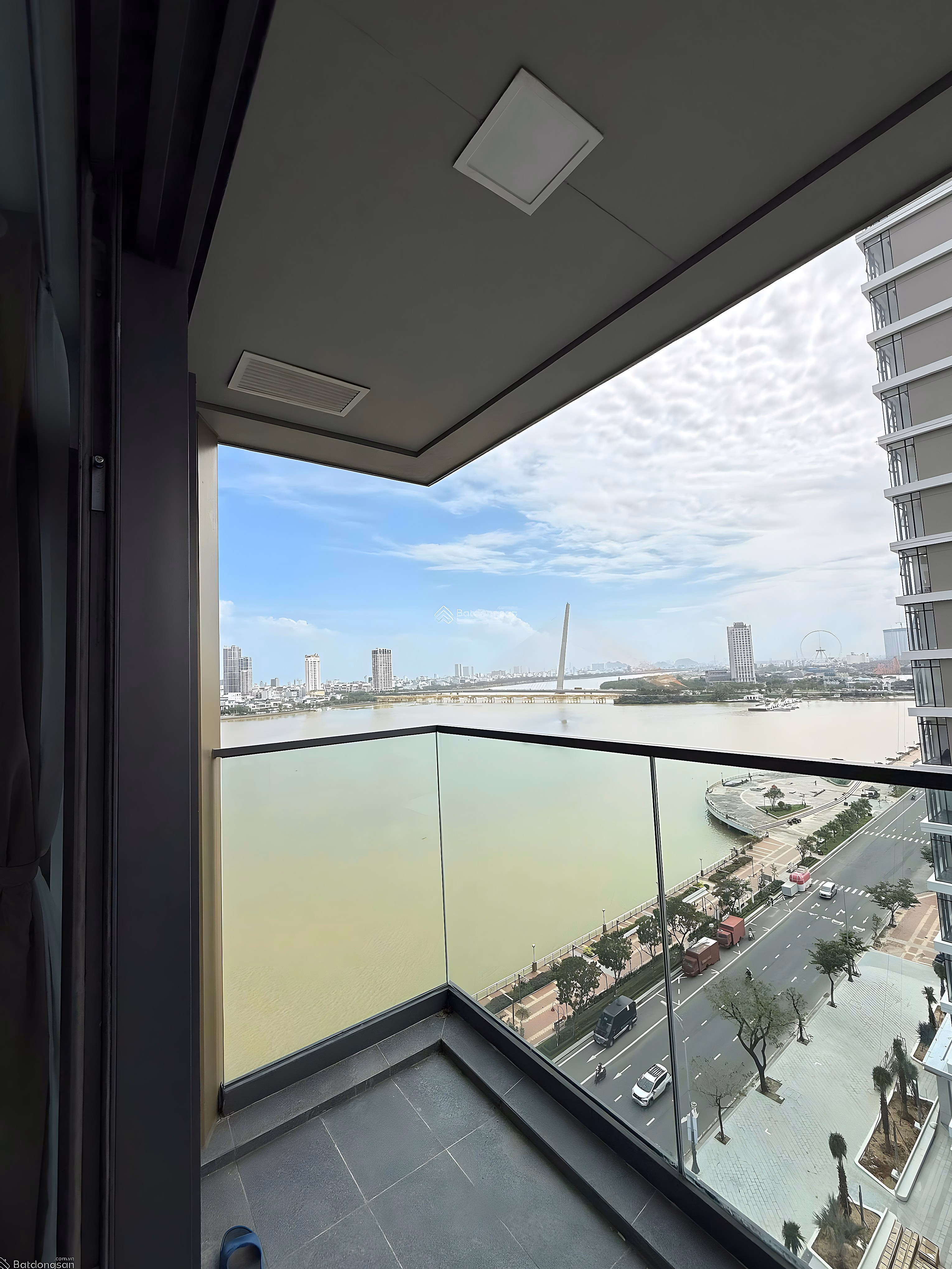 LUXURY THE FILMORE APARTMENT FOR RENT 2 BEDROOM VIEW TRAN THI LY BRIDGE