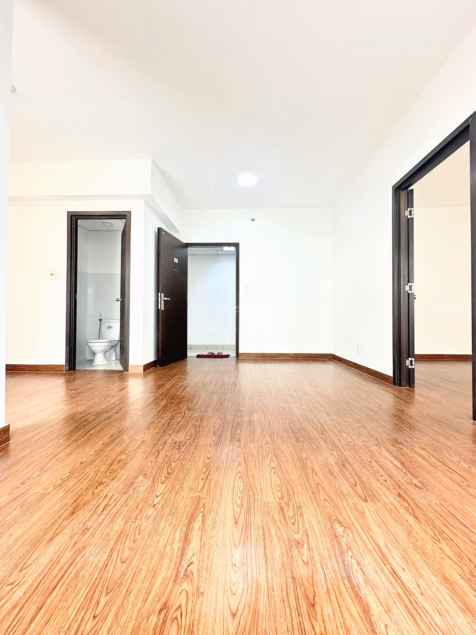 Selling 1 bedroom apartment, can transfer 2 bedrooms in Topaz Celadon City area