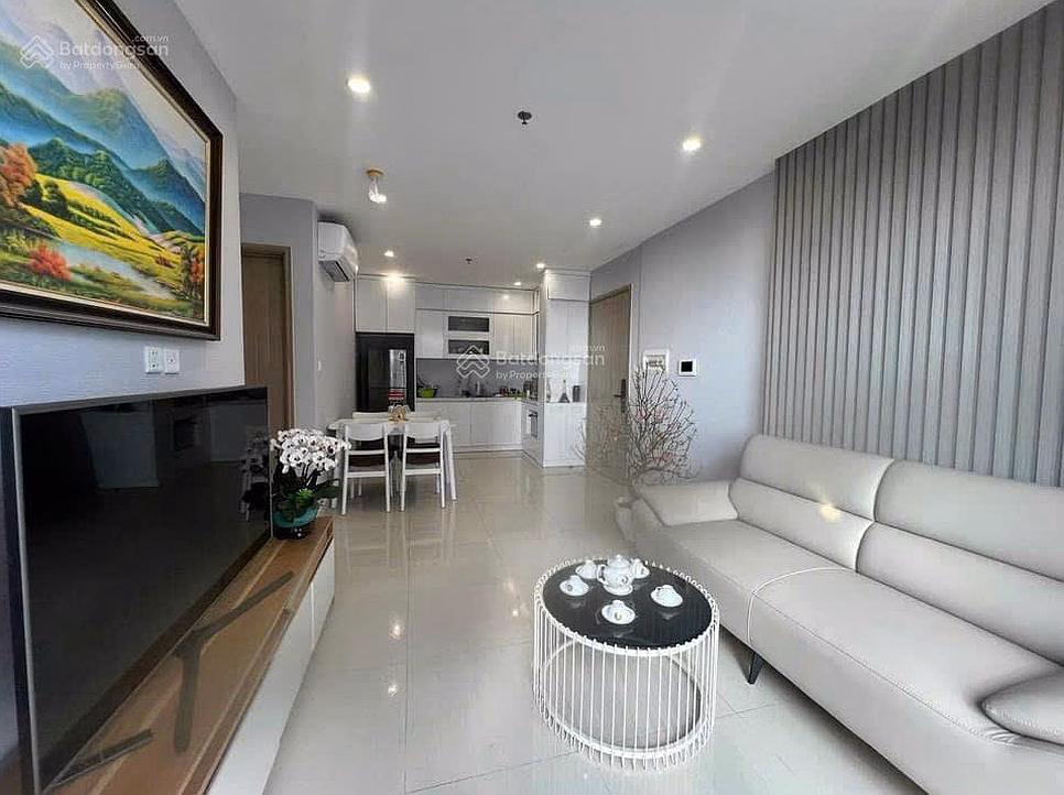 Homeowner needs to sell 3N apartment at good price, middle floor, direction TB-TN, fully furnished, only 4.65 billion in Vinhomes Ocean Park