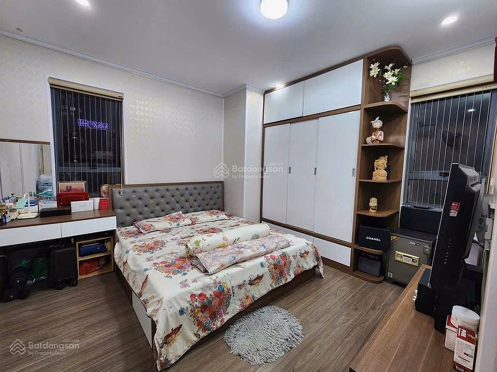 Apartment for sale with 3 bedrooms, 2 bathrooms, 98m2 at The Pride, To Huu, Ha Dong, good price 6.15 billion