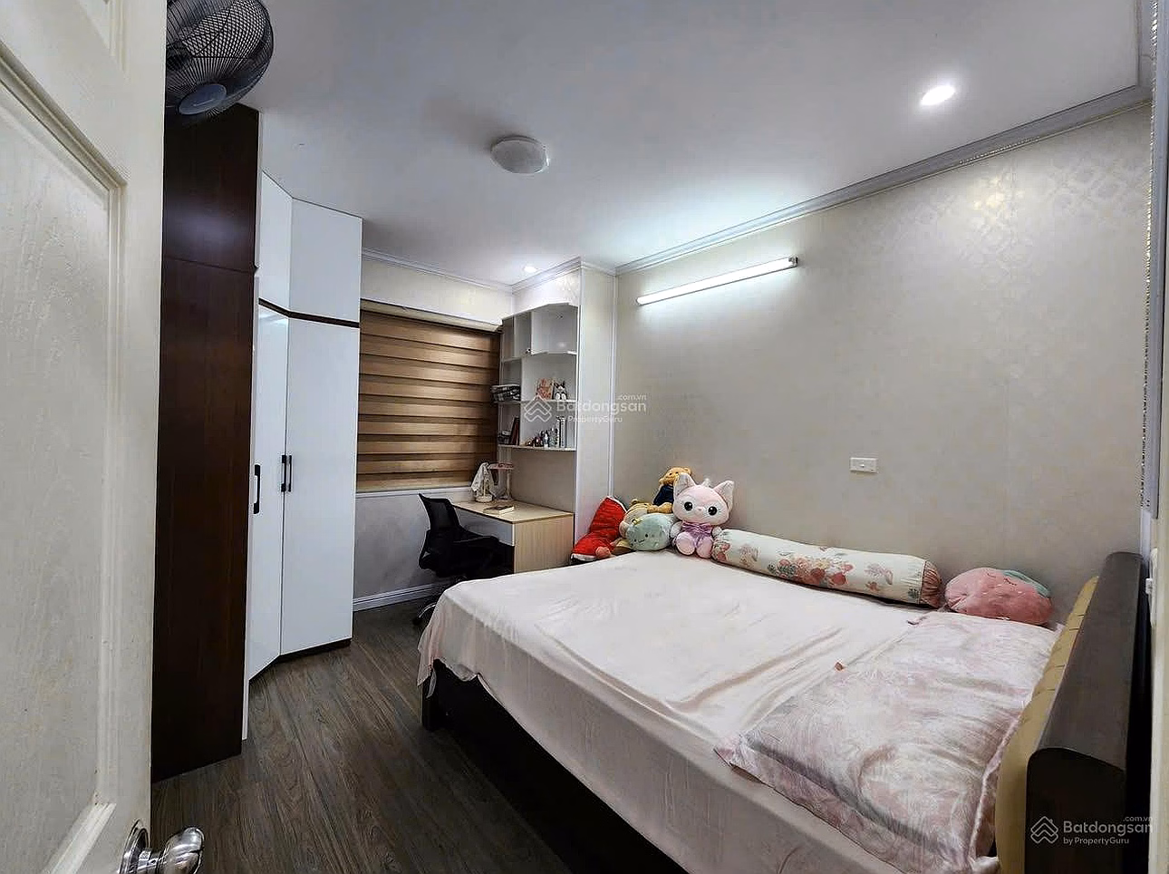 Apartment for sale with 3 bedrooms, 2 bathrooms, 98m2 at The Pride, To Huu, Ha Dong, good price 6.15 billion