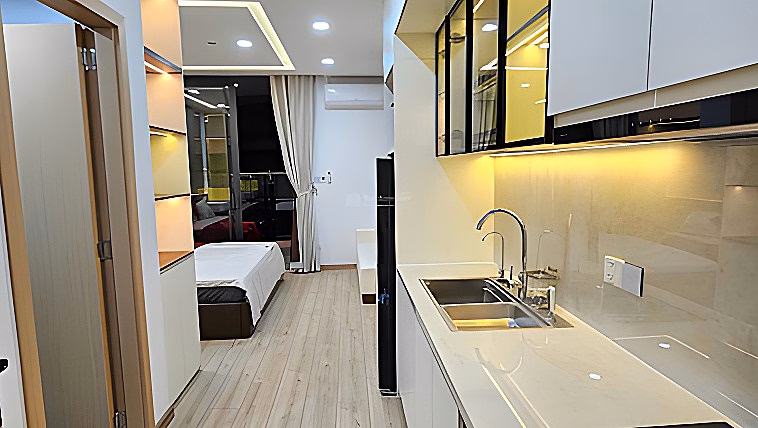 Quick rental 3-bedroom apartment on the middle floor, code W.04, fully furnished, beautiful furniture, just bring your suitcase to move in