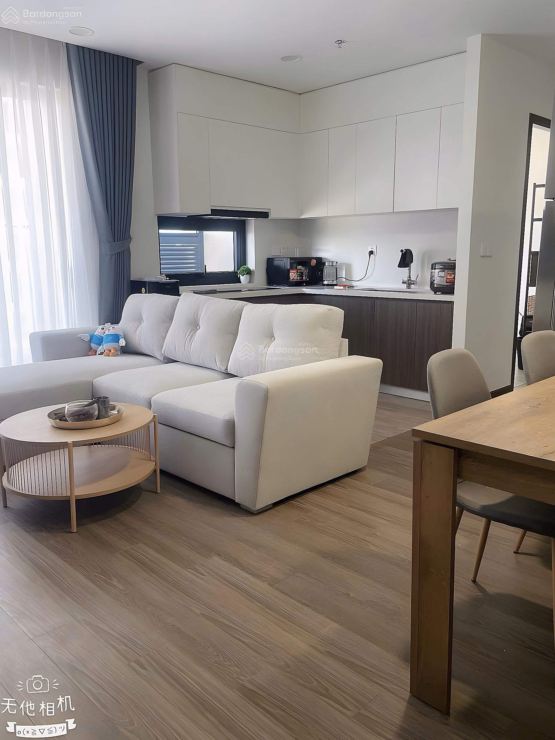 Quick rental 3-bedroom apartment on the middle floor, code W.04, fully furnished, beautiful furniture, just bring your suitcase to move in