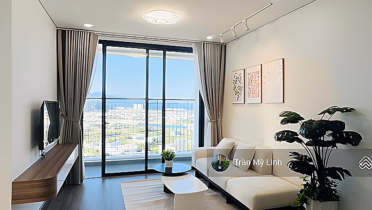 Quick rental 3-bedroom apartment on the middle floor, code W.04, fully furnished, beautiful furniture, just bring your suitcase to move in