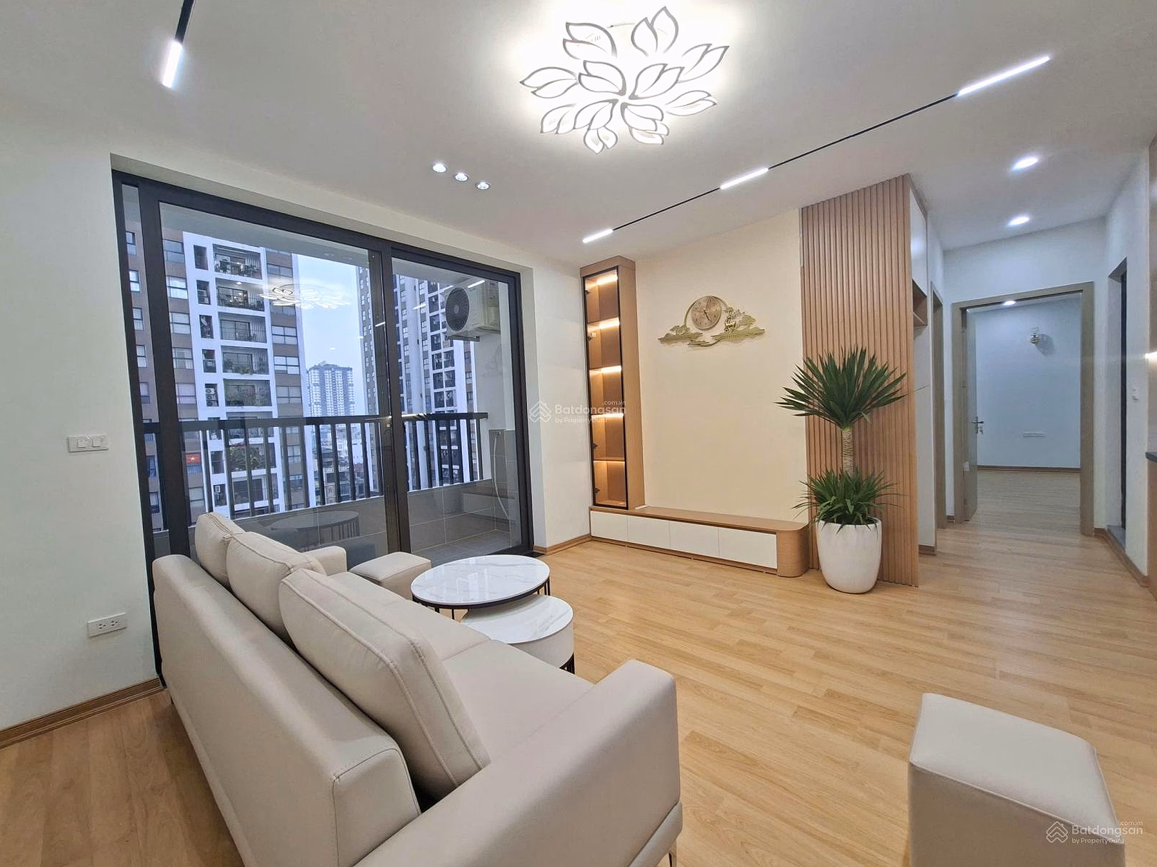 Apartment for sale A2 Kim Giang, 5.7 billion, 69.18m2, 3 bedrooms, 2 bathrooms, fully furnished