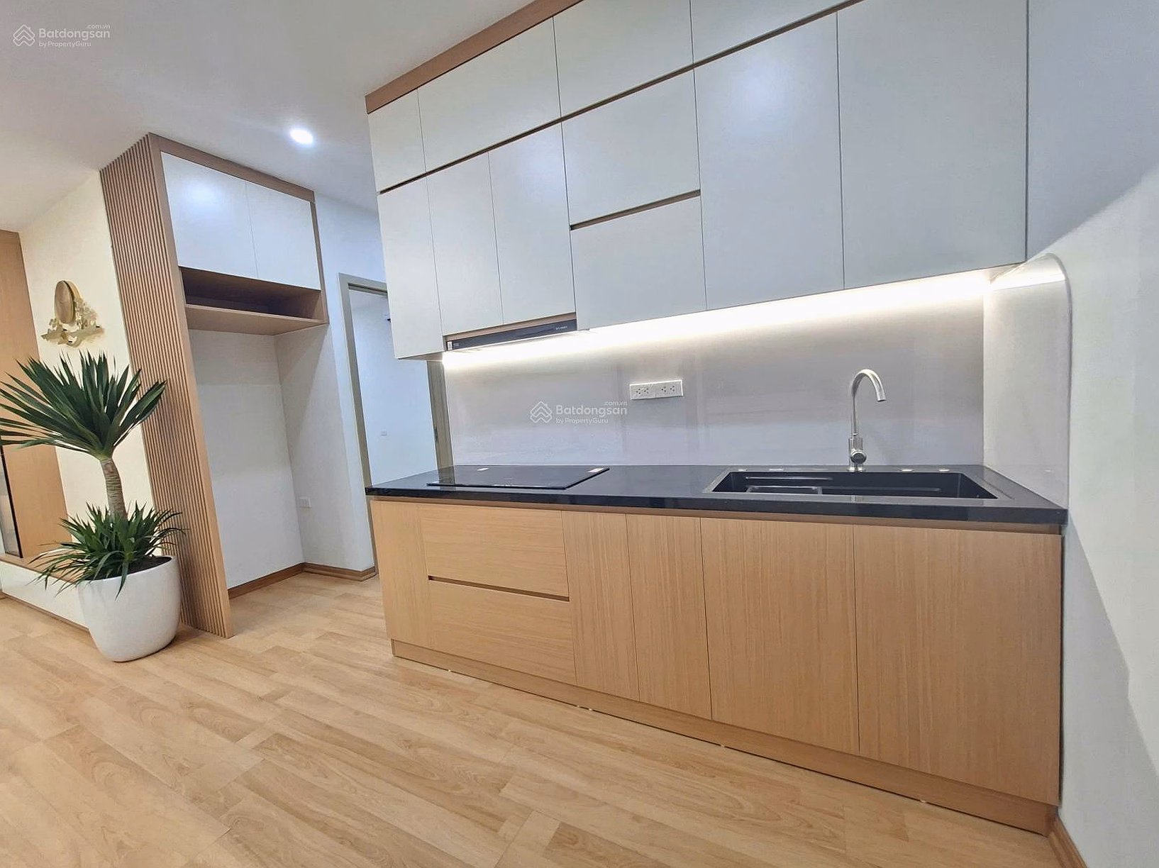 Apartment for sale A2 Kim Giang, 5.7 billion, 69.18m2, 3 bedrooms, 2 bathrooms, fully furnished