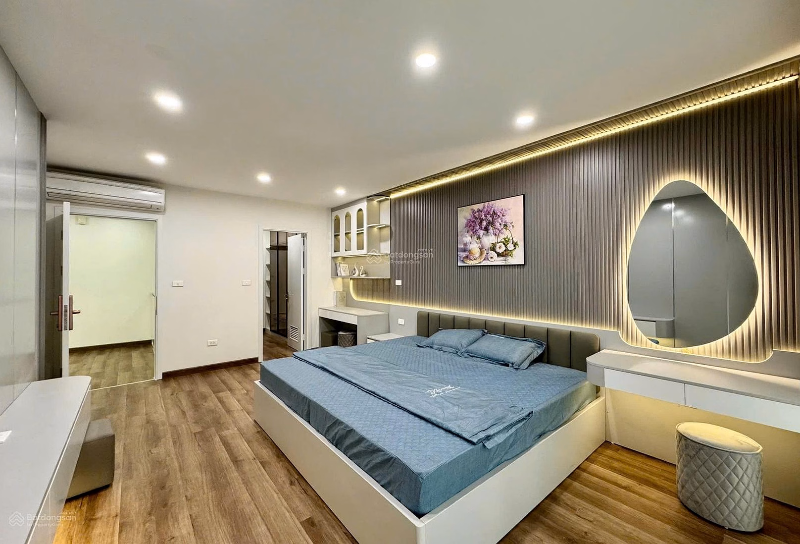Strong discount - willing customers buy quickly - 3 bedrooms, 90m², Phuong Dong Green Park building, beautiful house right away ~ 7,150