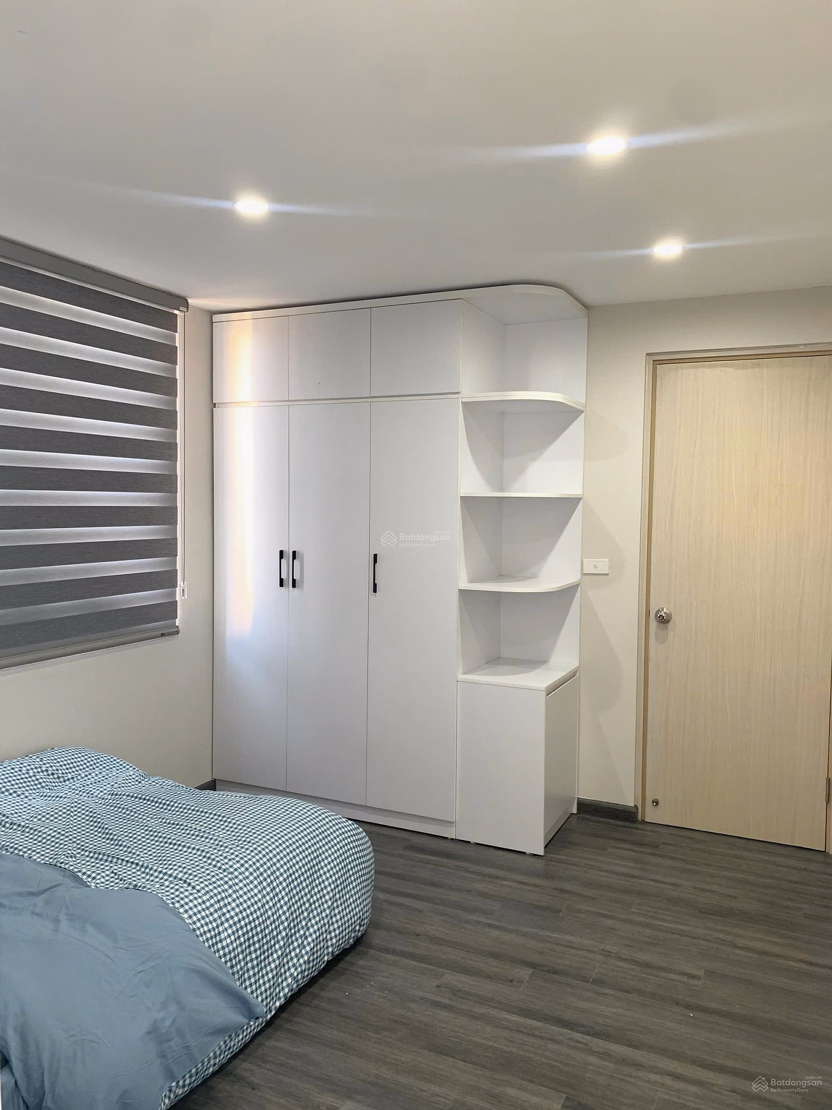 New apartment for sale in Tan Tay Do, XPhomes star building with an area of 62m 2N2VS with full new furniture -0944 974 ***