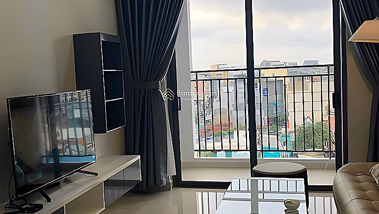 Apartment for sale at Oriental Plaza 685 Au Co, good price for only 2 billion units, area 77m2 - 2 bedrooms - 2 bathrooms - Red book ready