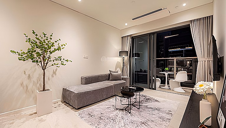 Apartment for sale at Oriental Plaza 685 Au Co, good price for only 2 billion units, area 77m2 - 2 bedrooms - 2 bathrooms - Red book ready