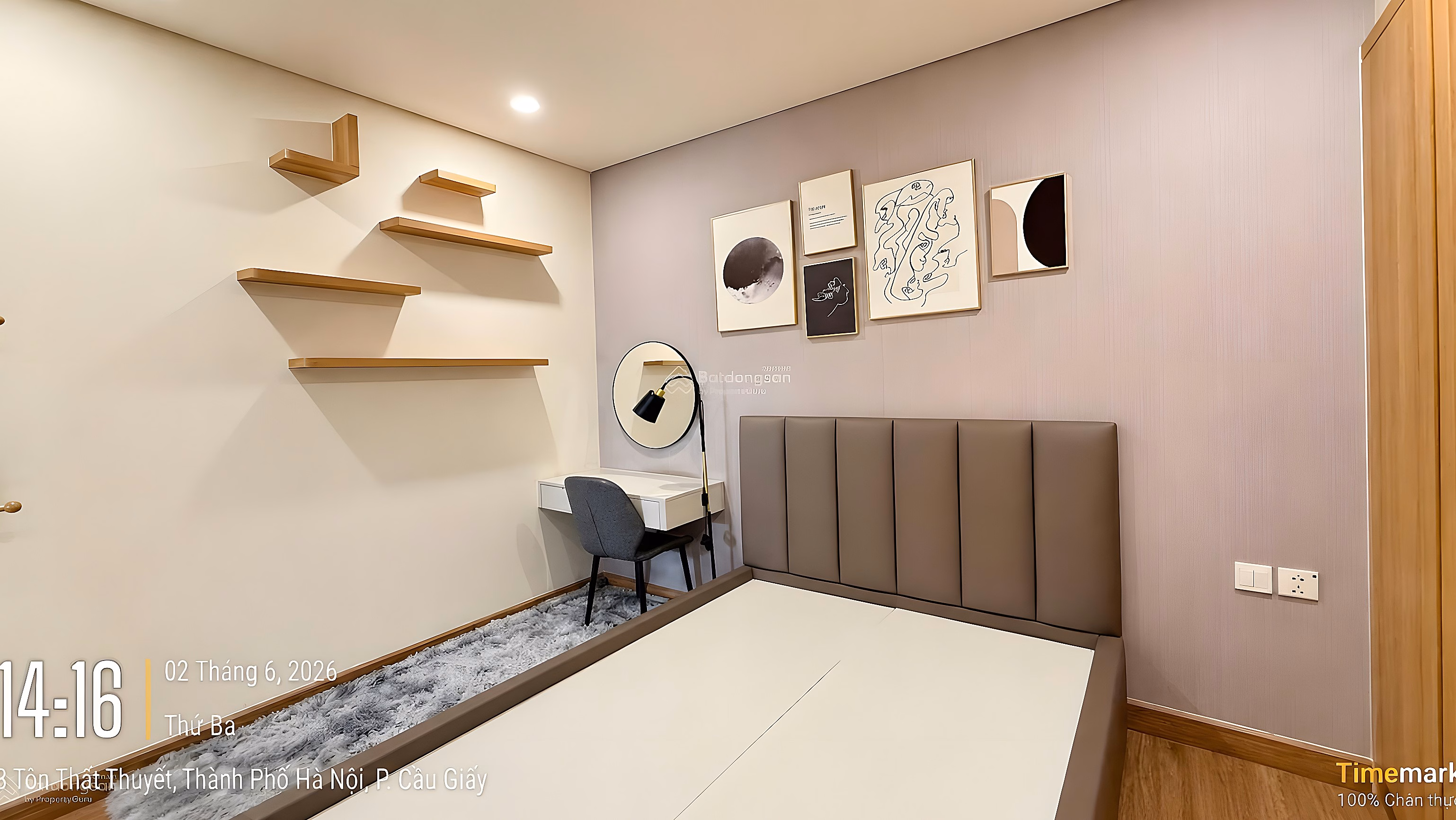 Urgent! Selling 2-bedroom apartment 72m2 Sky Park Residence for only 9.8 billion