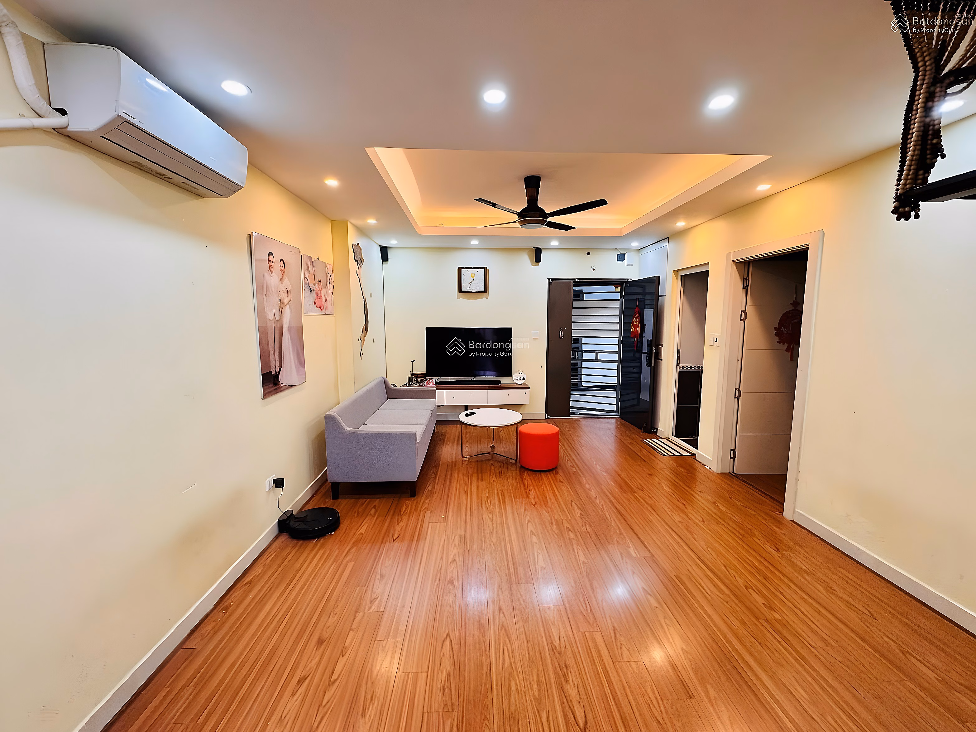 South Tower 2BR-2WC apartment for sale, 66m², 4.7 billion with discount, fully furnished, registered number, contact: 0984 583 ***