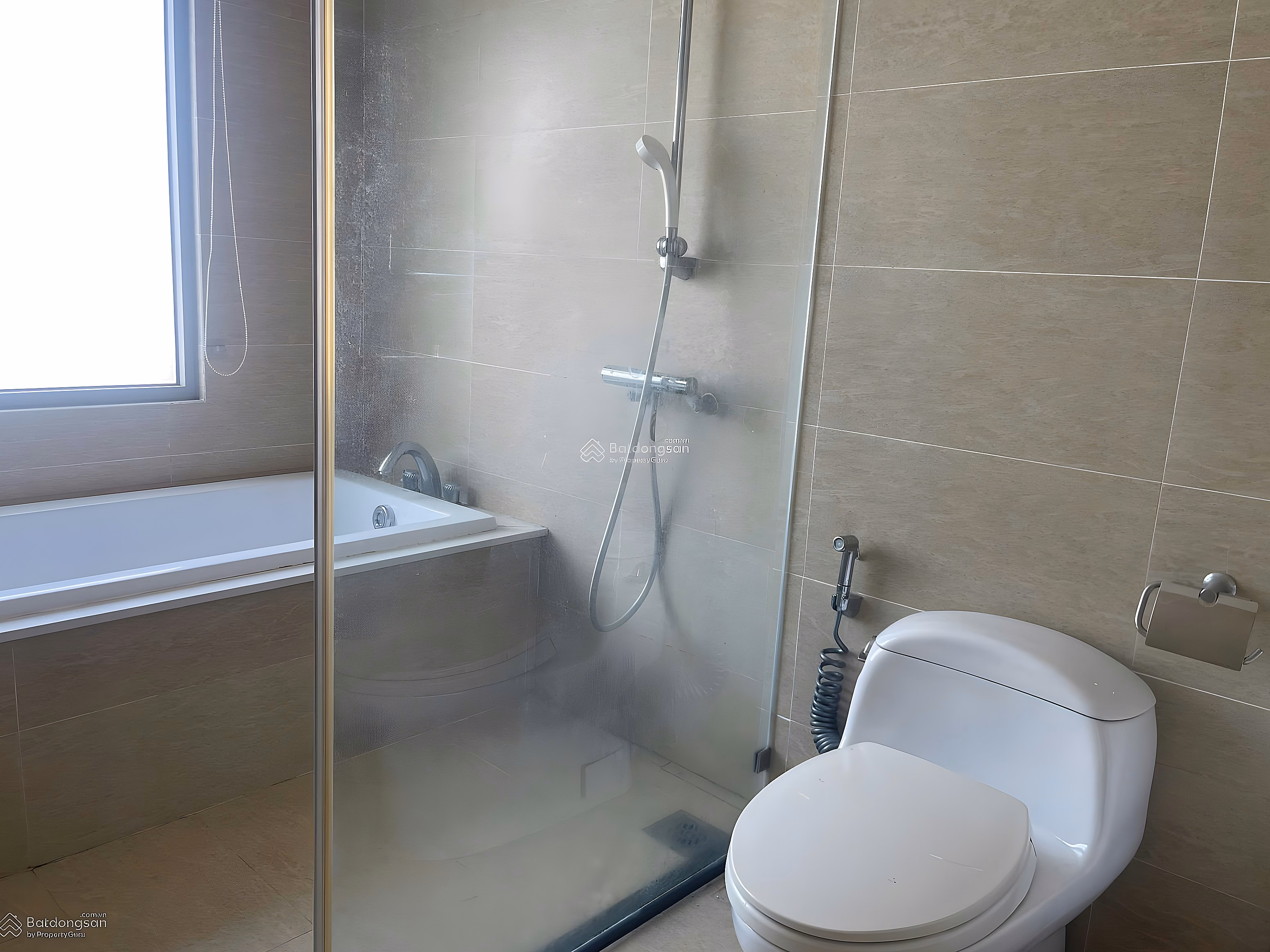 9.6 billion (including fees) - 3 bedrooms Vinhomes Gardenia - Southeast for urgent sale
