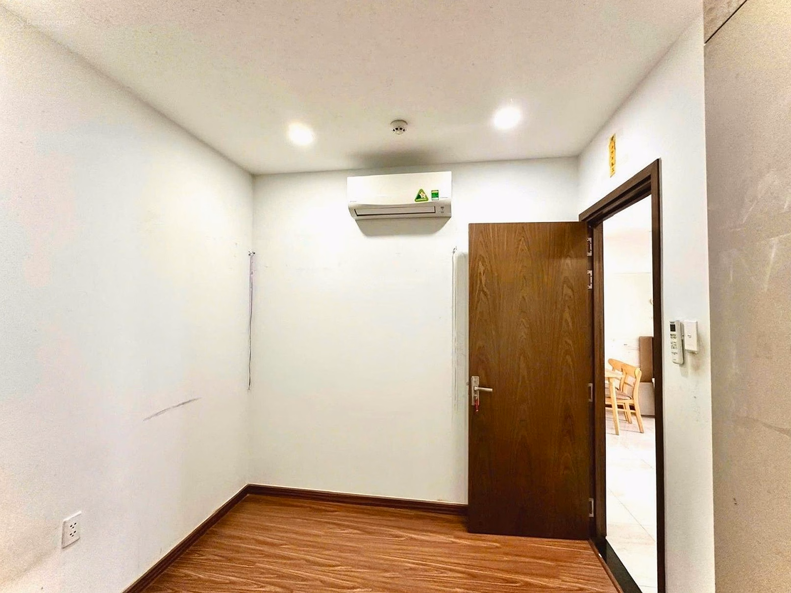 CORNER APARTMENT FOR SALE - HIM LAM PHU AN 69M 2BRs 2WCS FULLY FURNISHED PRICE ONLY 4.29 BILLION