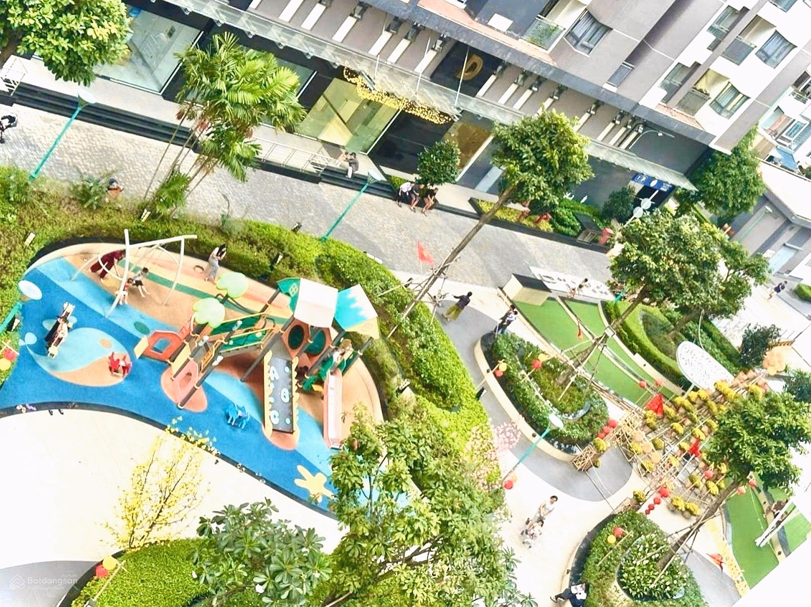 CORNER APARTMENT FOR SALE - HIM LAM PHU AN 69M 2BRs 2WCS FULLY FURNISHED PRICE ONLY 4.29 BILLION