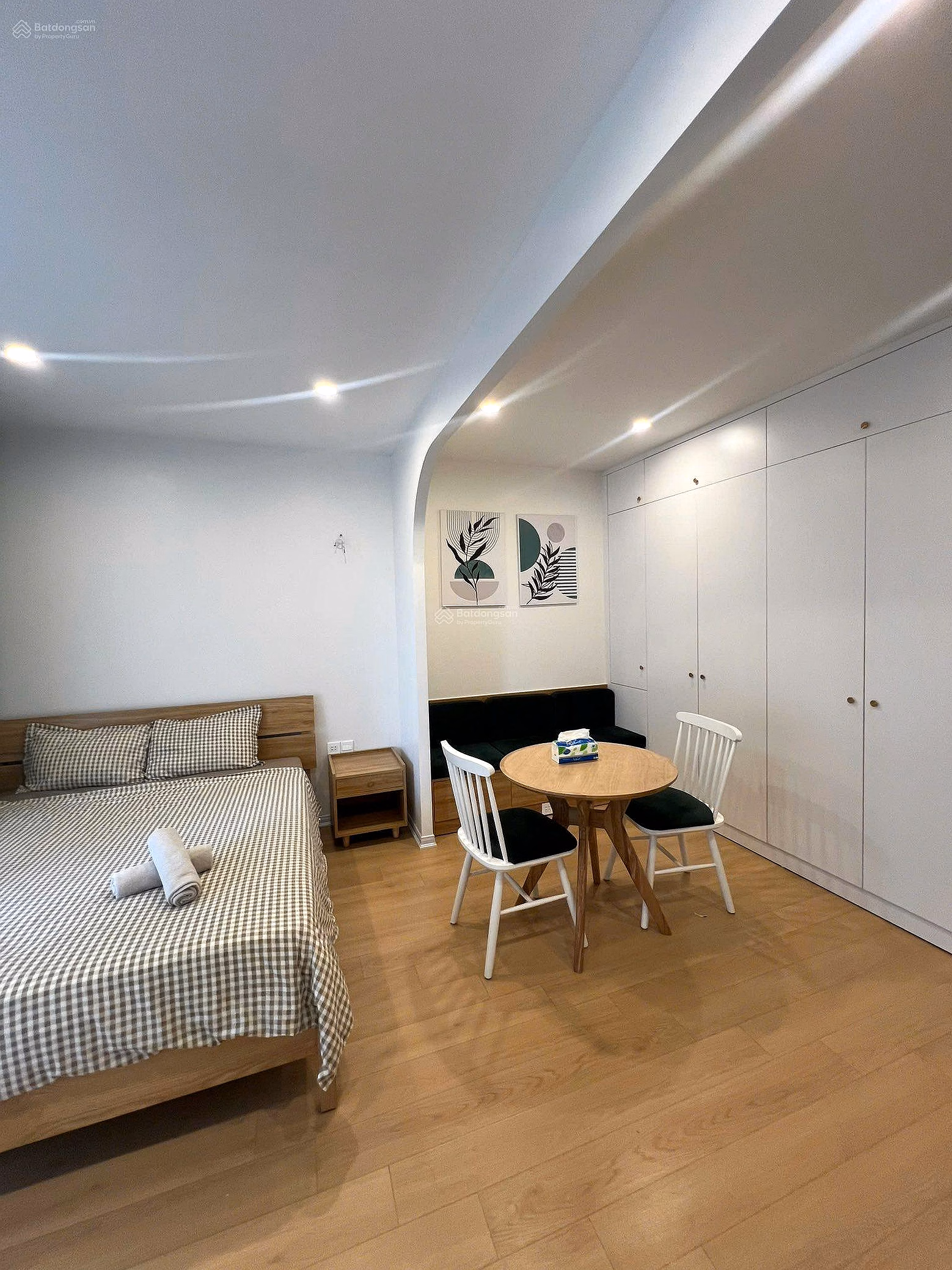 Soho Vinhomes D'Capitale apartment for sale, 3.7 billion, 34m2, rare item in Hanoi