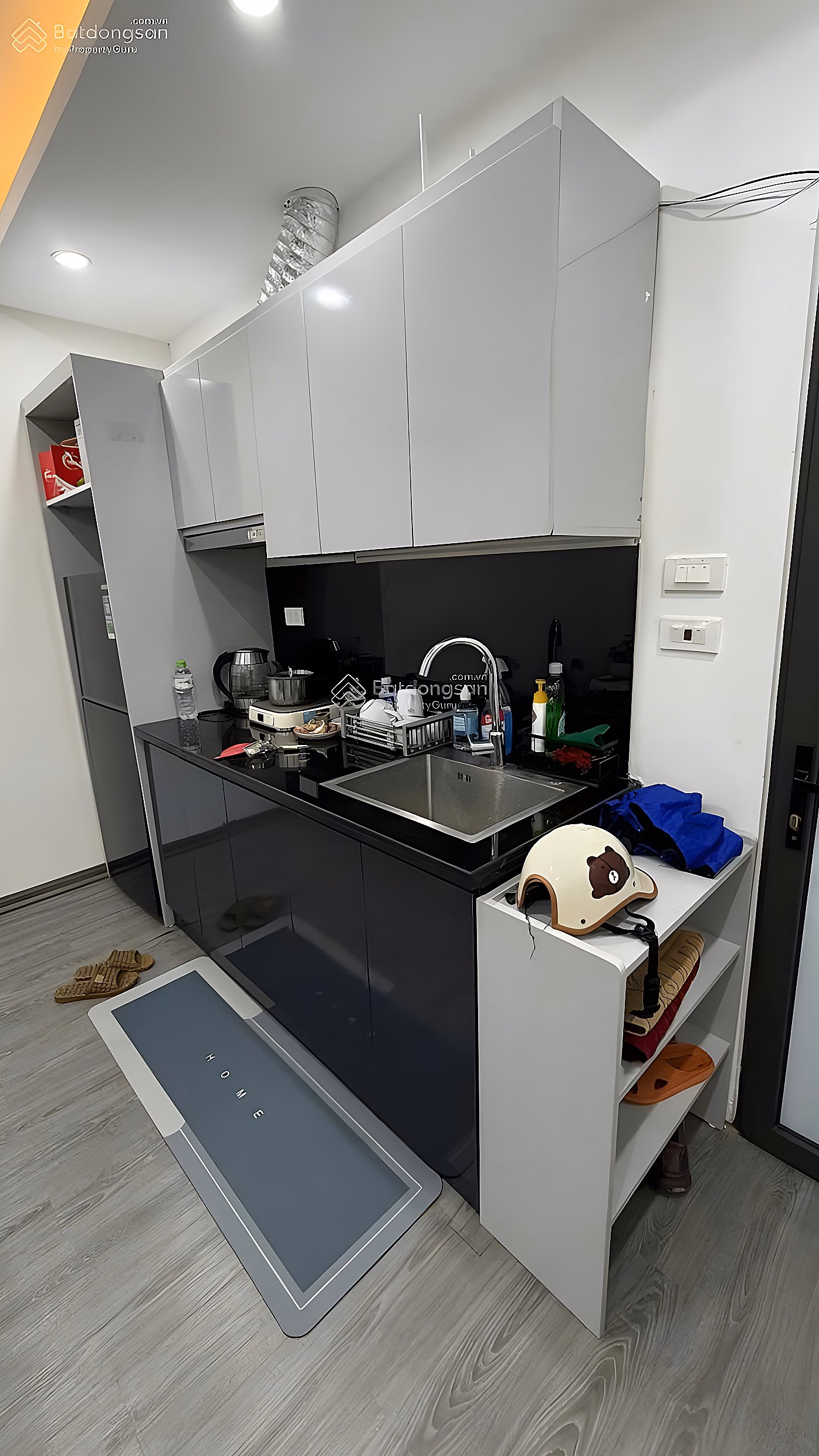 Apartment for sale in Phuong Mai, Kim Lien, Dong Da, super nice, 21m2, 3.2 billion