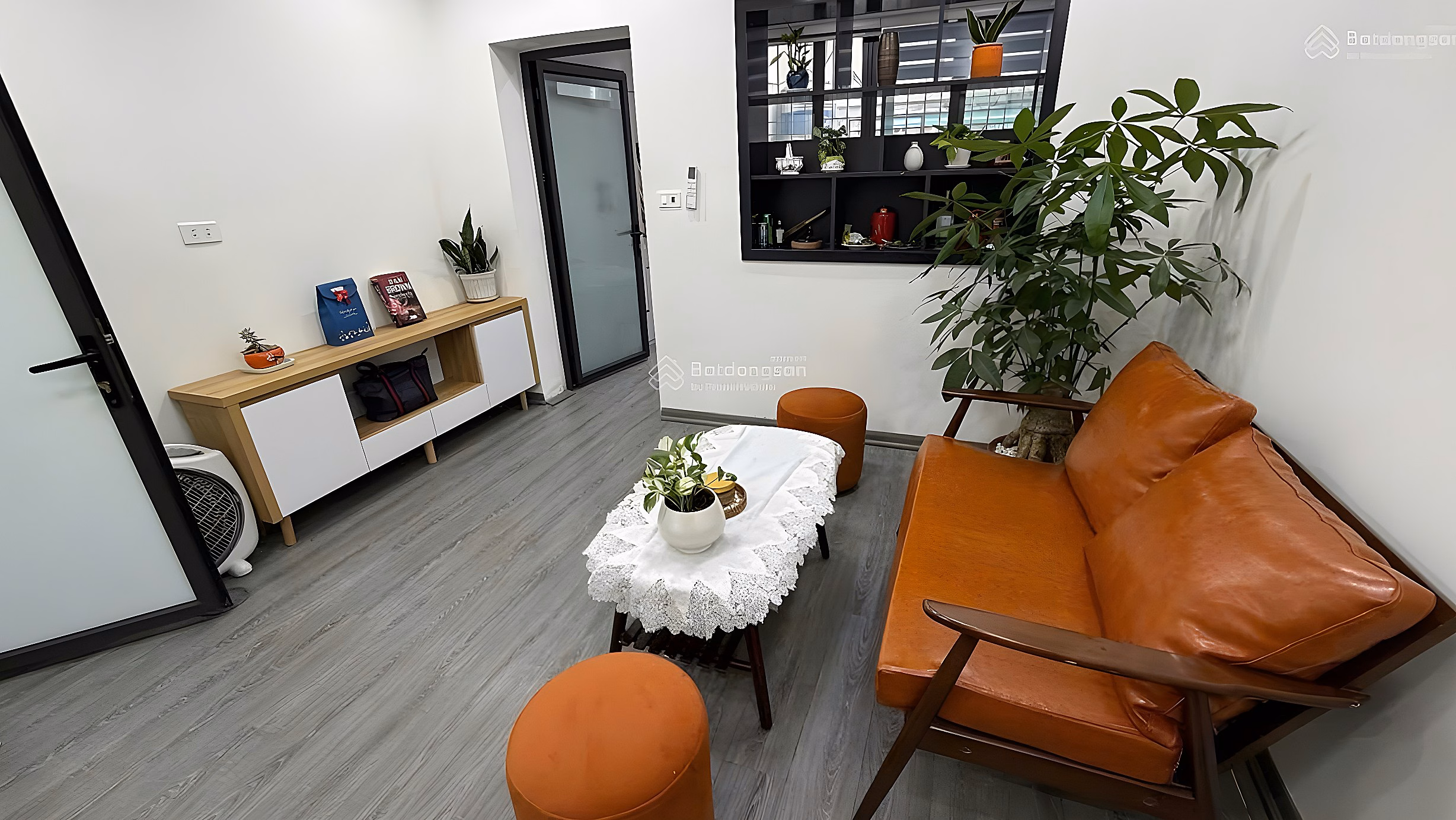 Apartment for sale in Phuong Mai, Kim Lien, Dong Da, super nice, 21m2, 3.2 billion