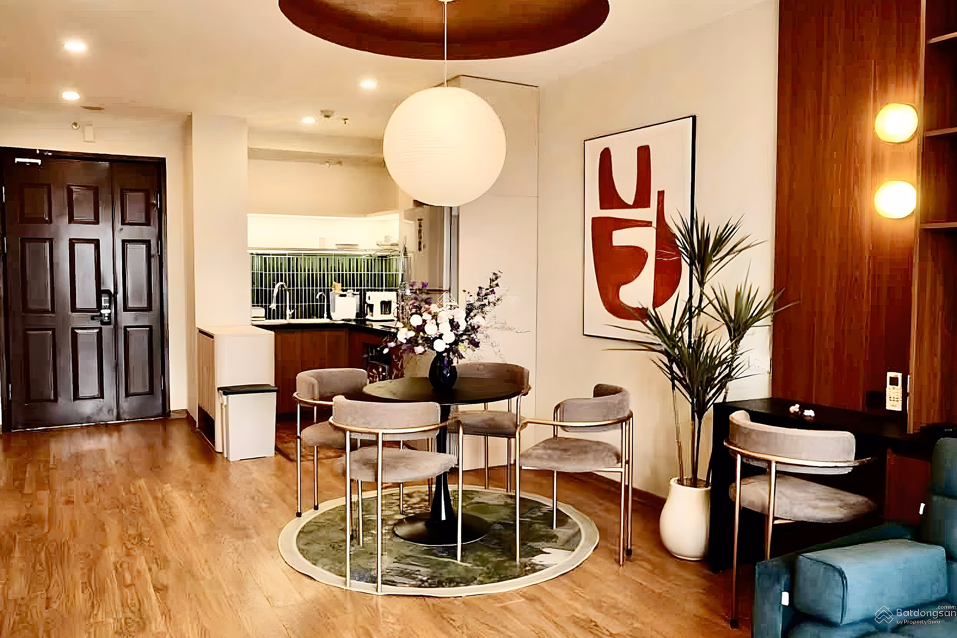 Extremely rare: Apartment CC Beriver 390 Nguyen Van Cu, golden coordinates. Area 65m², 2 bedrooms, 2 bathrooms, only 6 billion