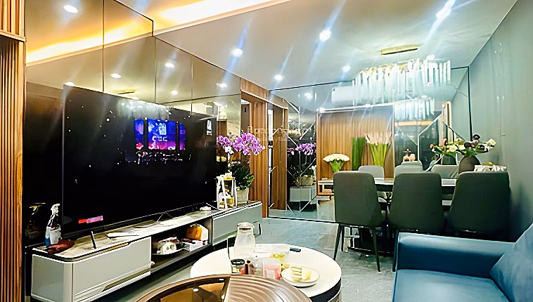 Apartment for sale in Phuong Mai, Kim Lien, Dong Da, Super nice, 20m2, 4.85 billion
