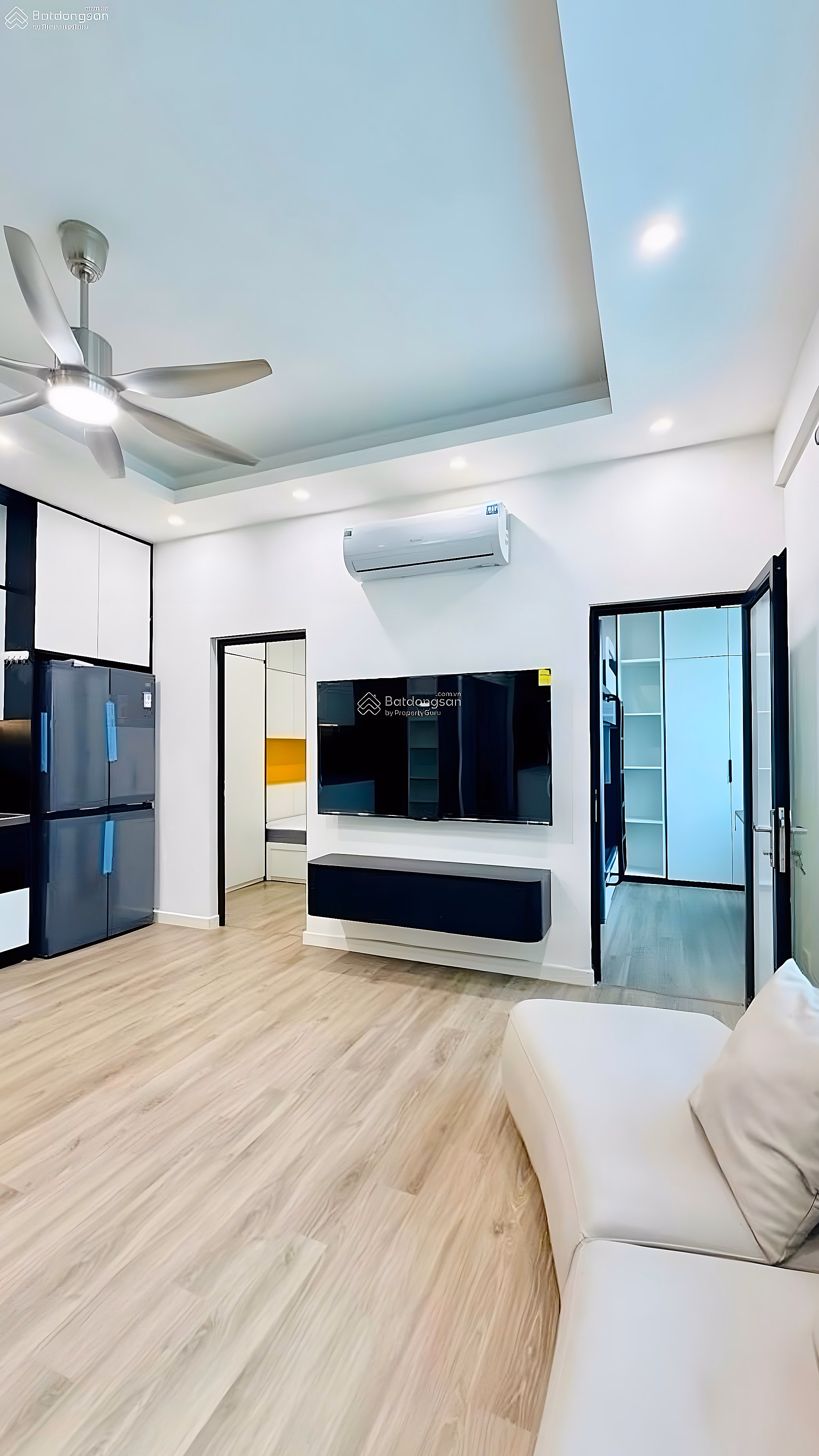 Apartment for sale in building A6 Yen Hoa, Cau Giay, 55m2, 3.9 billion, 2 bedrooms, 1 living room, red book, full beautiful furniture