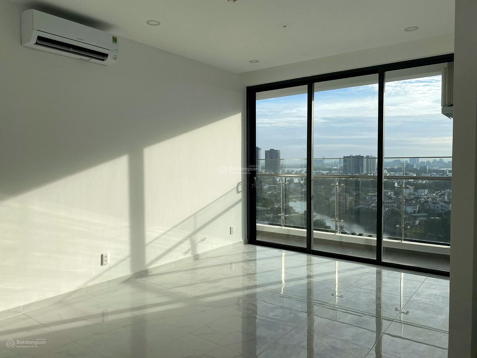 Precia Riverside apartment transfer at good price, opportunity to own a luxury apartment