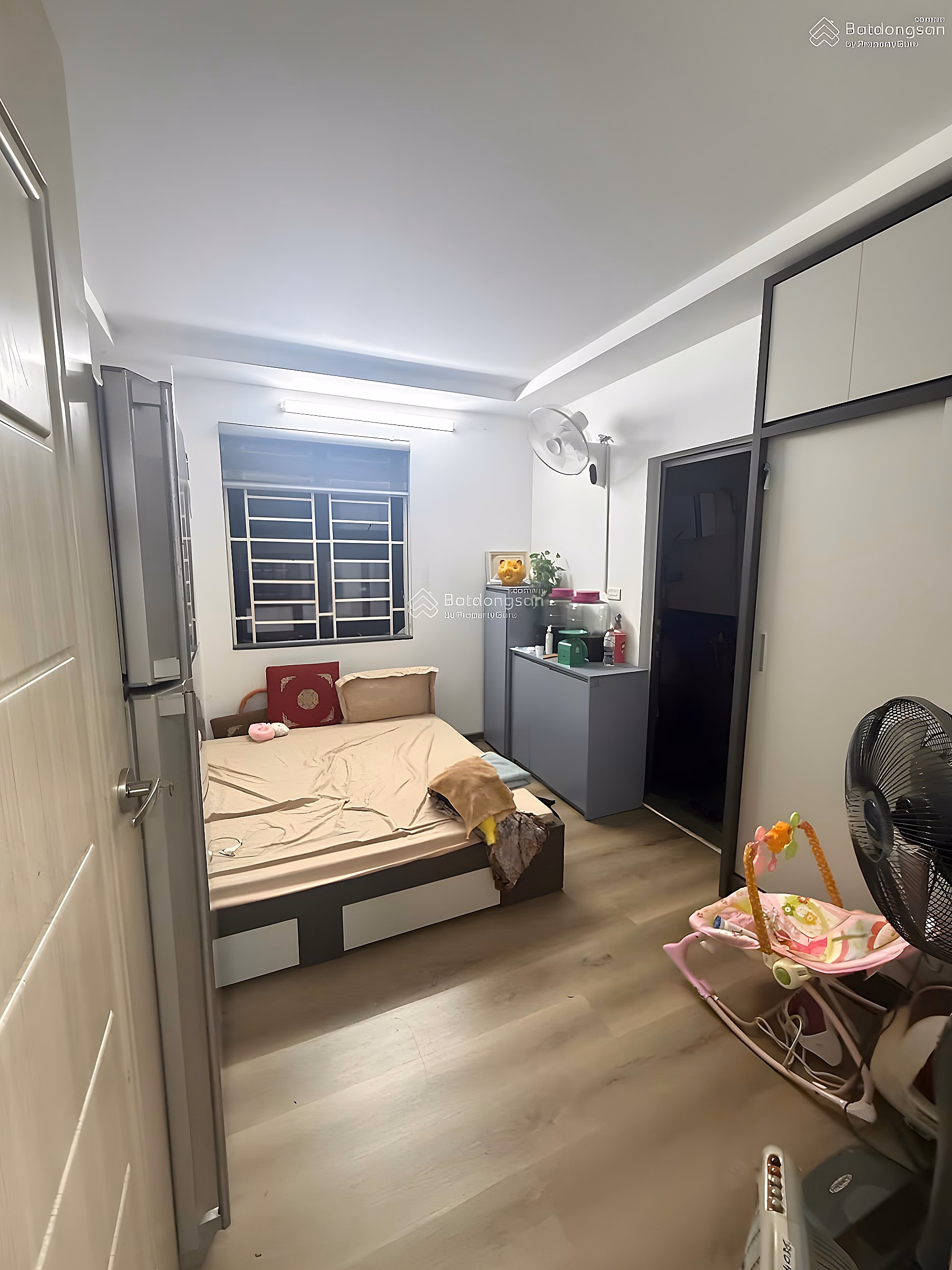 The owner needs to sell the RUBY CT3 apartment - FLOOR 15 - Fully furnished - PHU LOI STREET VIEW. 56m2