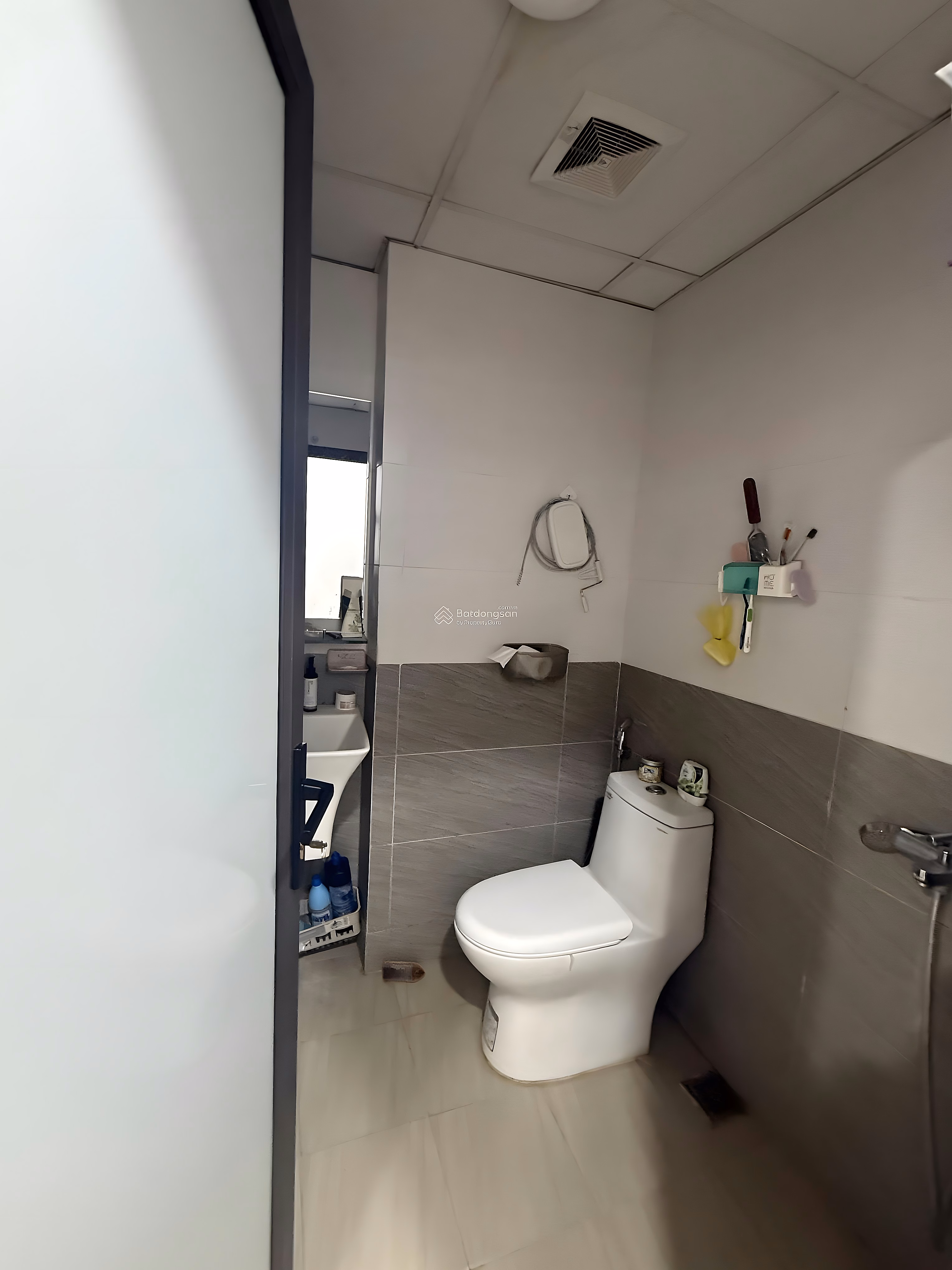 RUBY3 APARTMENT FOR URGENT SALE - FULL FURNITURE - 51M², 2 BEDROOMS, 2 VS. PRICE: 2.98 BILLION VND TL