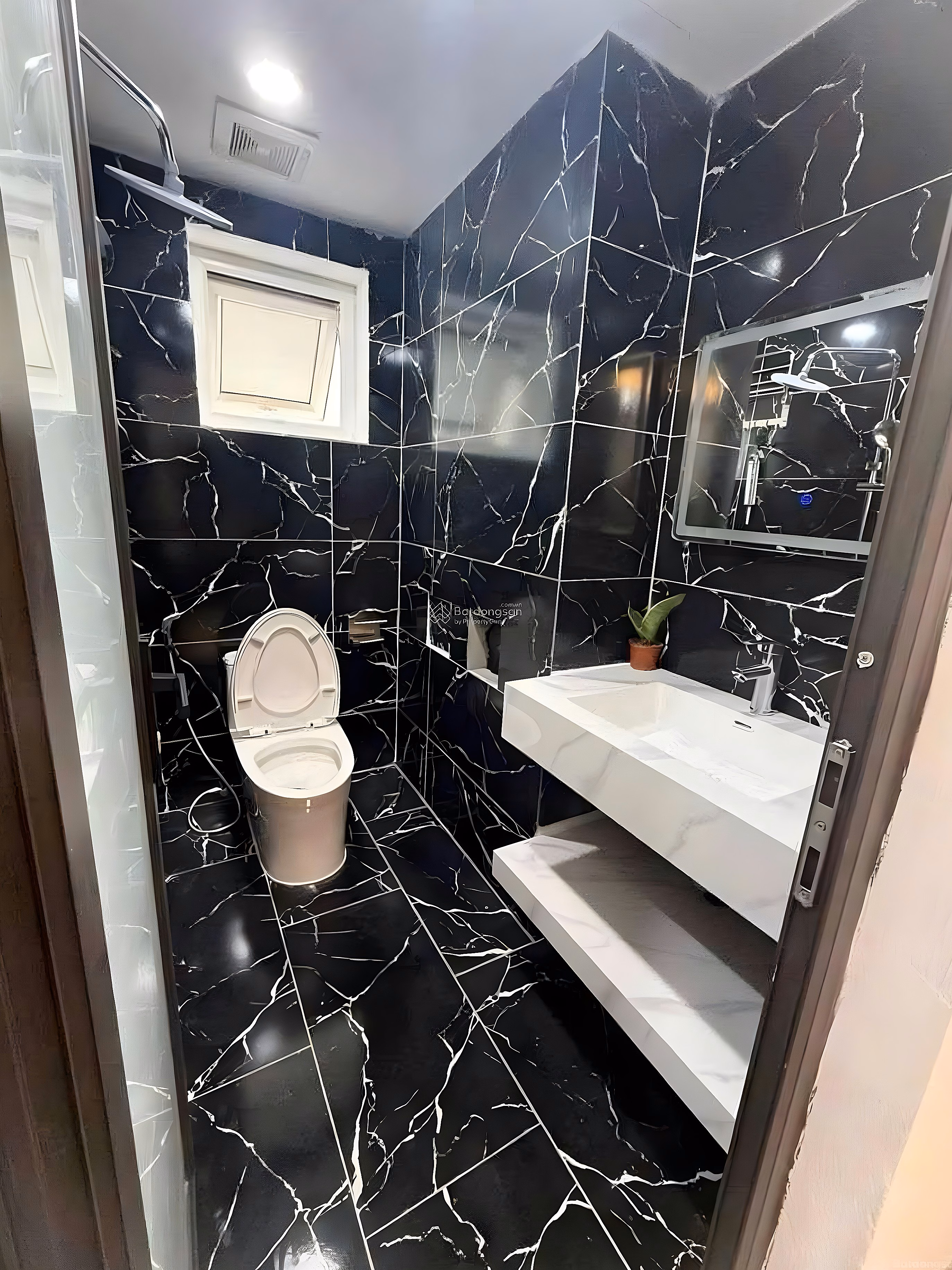 Apartment for sale in building A6 Nguyen Chanh, Me Tri, 50m2, 3.9 billion, 2 bedrooms, 1 living room, red book, full beautiful furniture