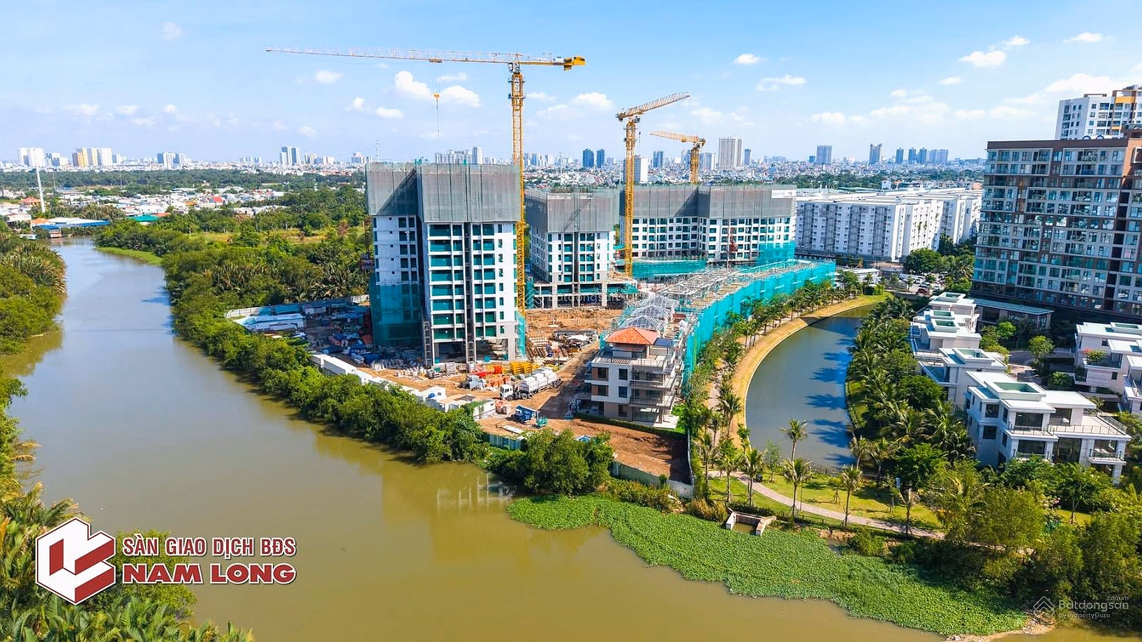Selling 3-bedroom apartment with 2 balconies Trellia - Mizuki Park canal view, extended payment