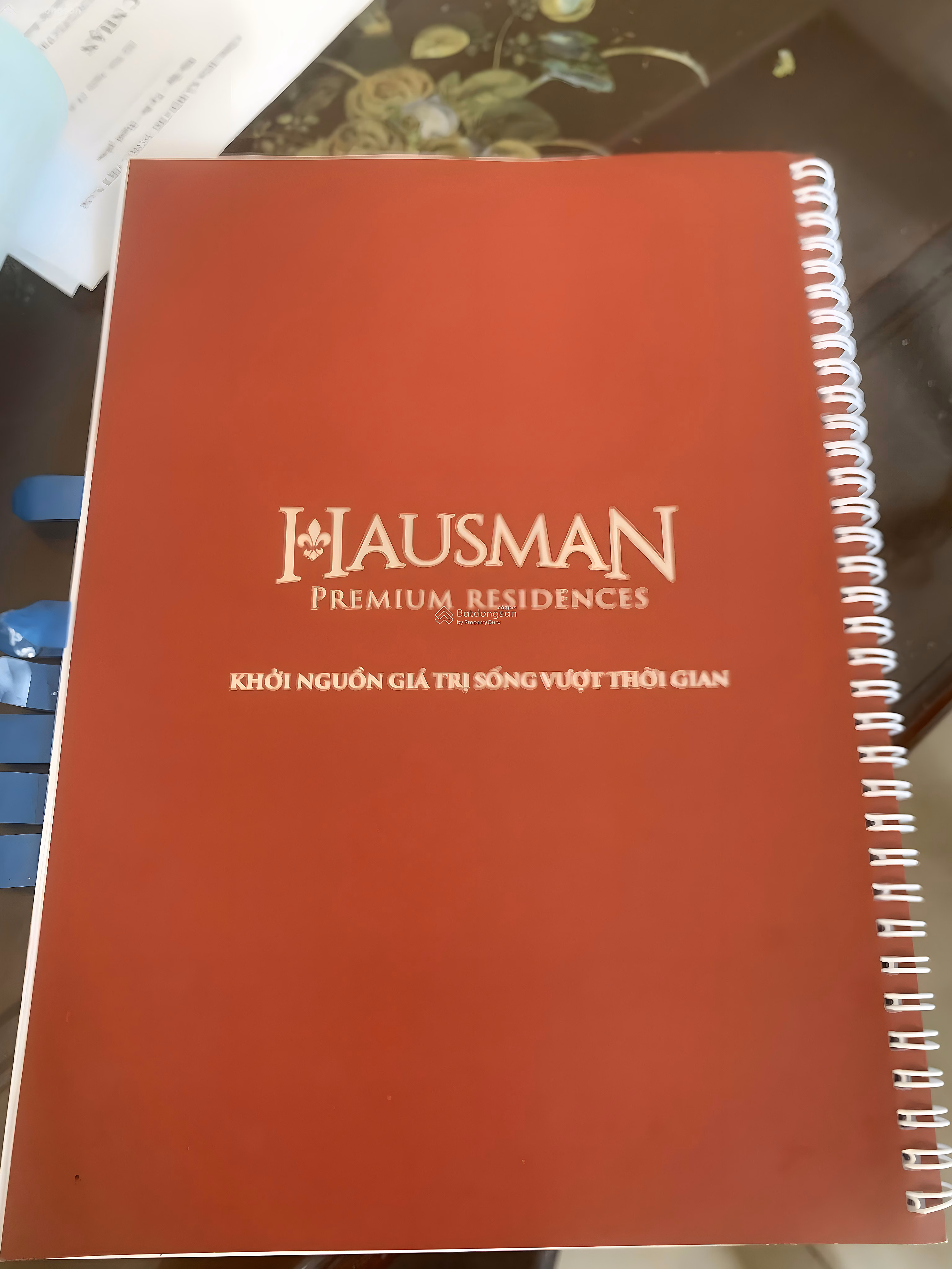 The owner sells the 63.4m FLC Hausman apartment on the 10th floor with My Dinh view