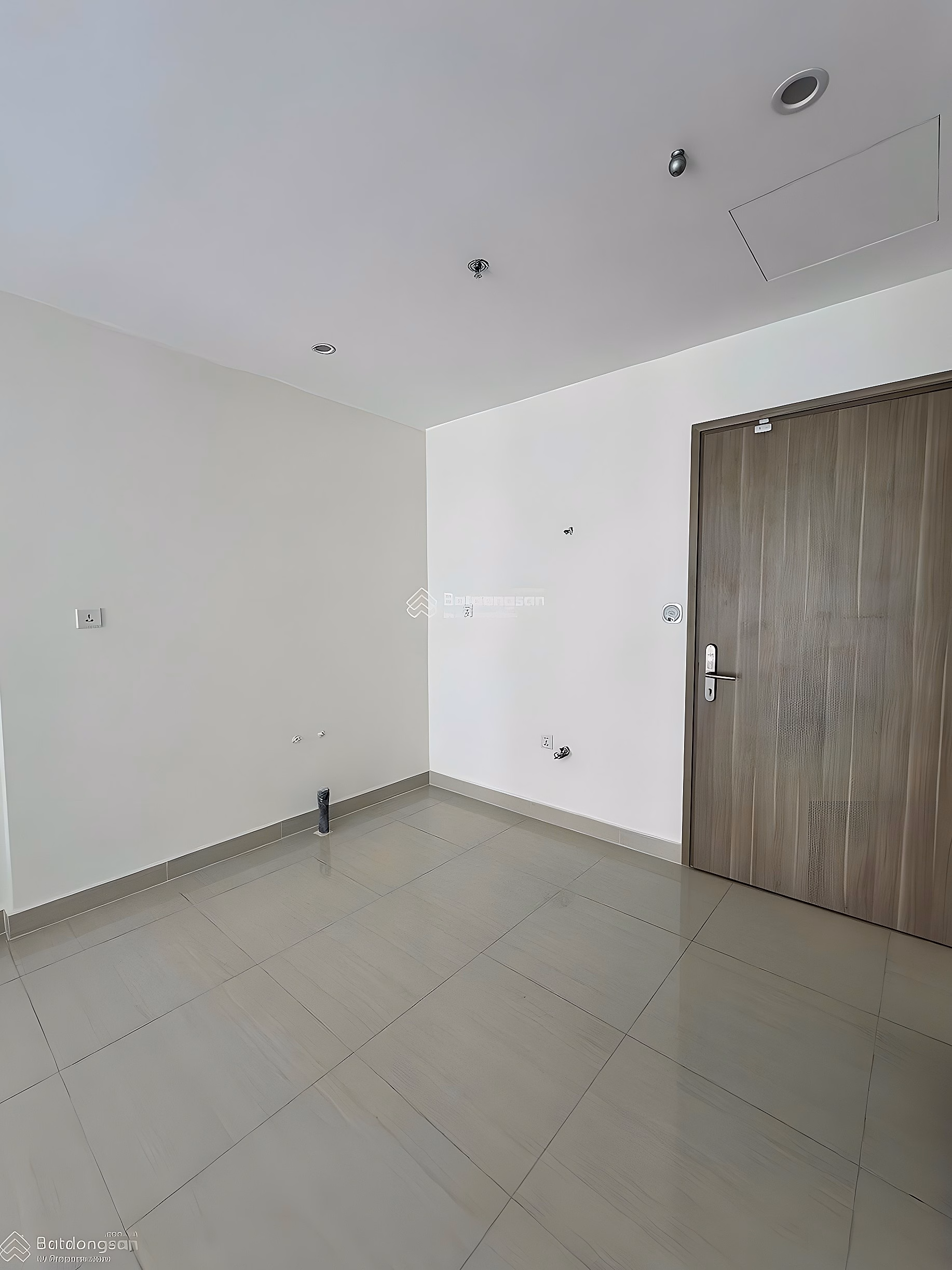 Urgent sale of Vinhomes Ocean Park apartment by owner