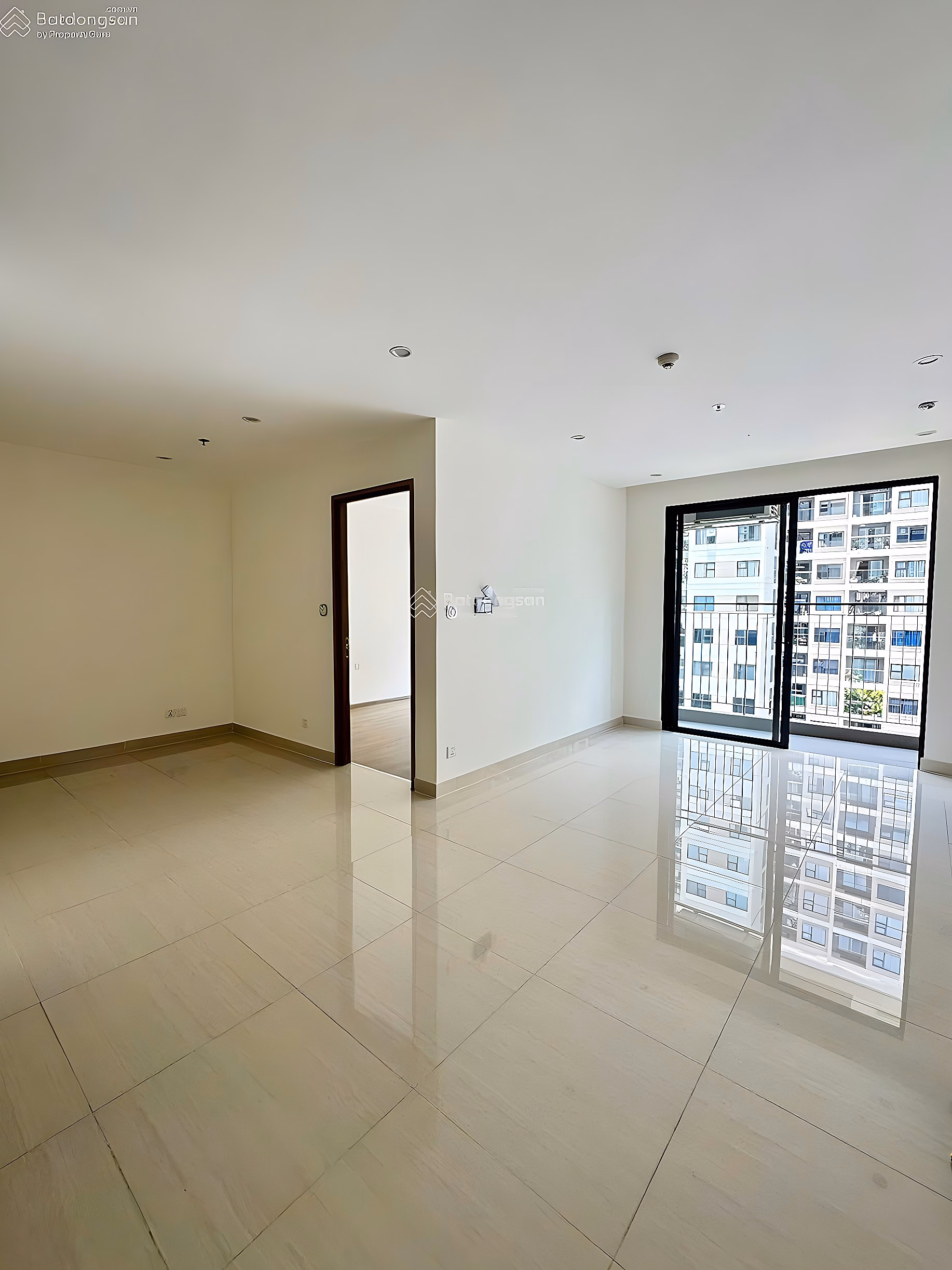 Urgent sale of Vinhomes Ocean Park apartment by owner
