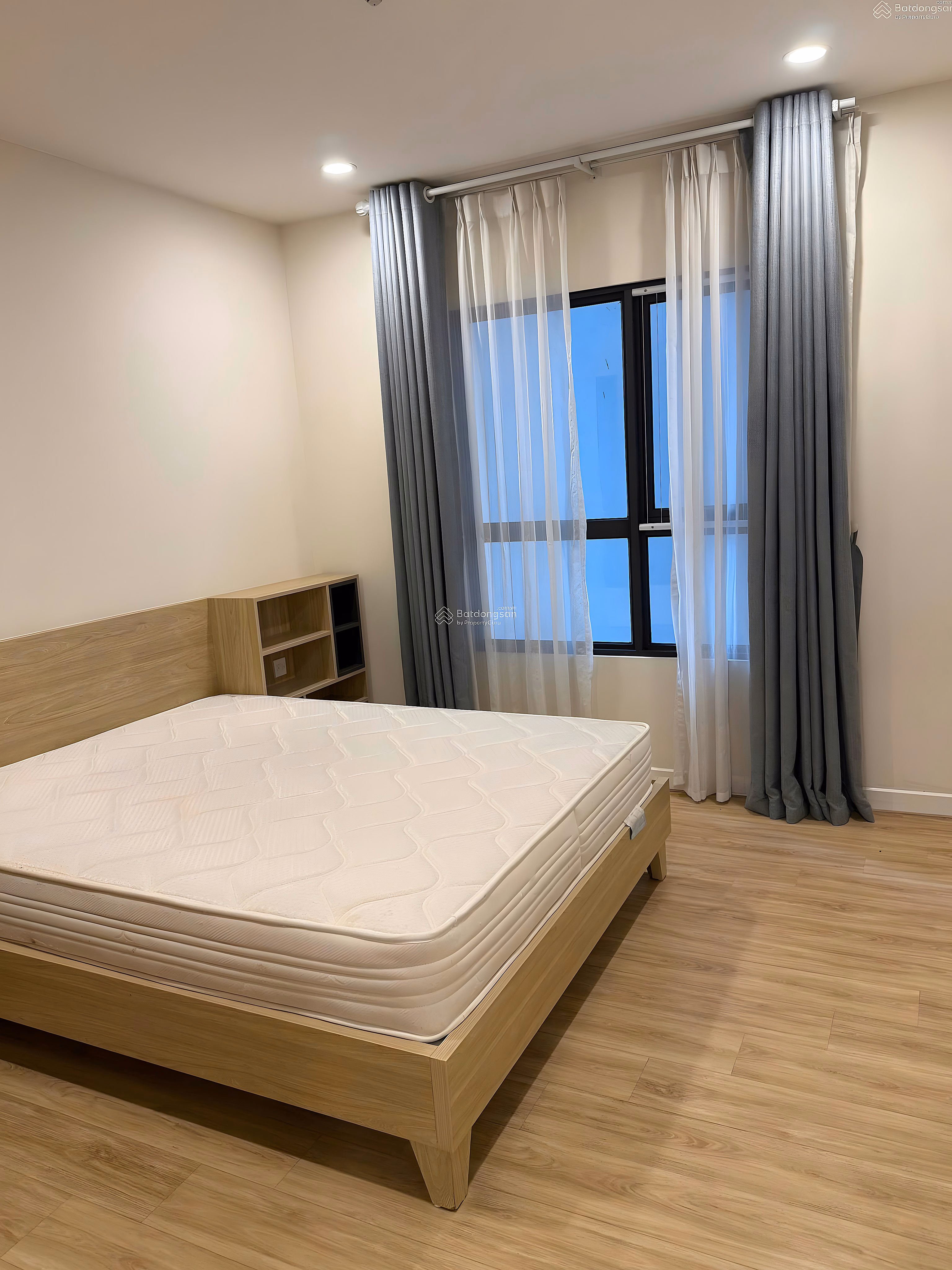 APARTMENT FOR SALE 118M² HIGH FLOOR NOVO KOSMO TAY HO BUILDING, XUAN LA, HANOI