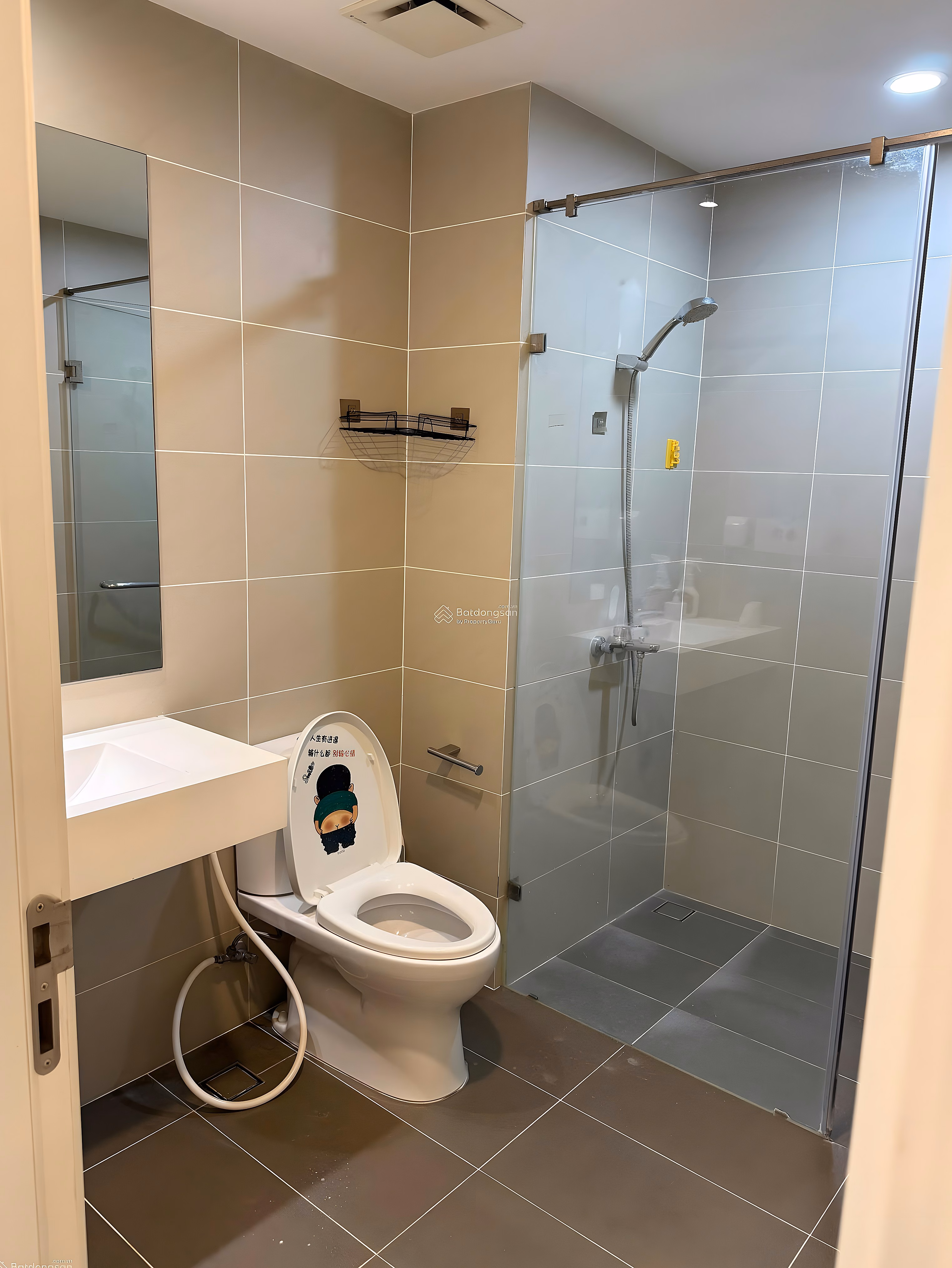 APARTMENT FOR SALE 118M² HIGH FLOOR NOVO KOSMO TAY HO BUILDING, XUAN LA, HANOI