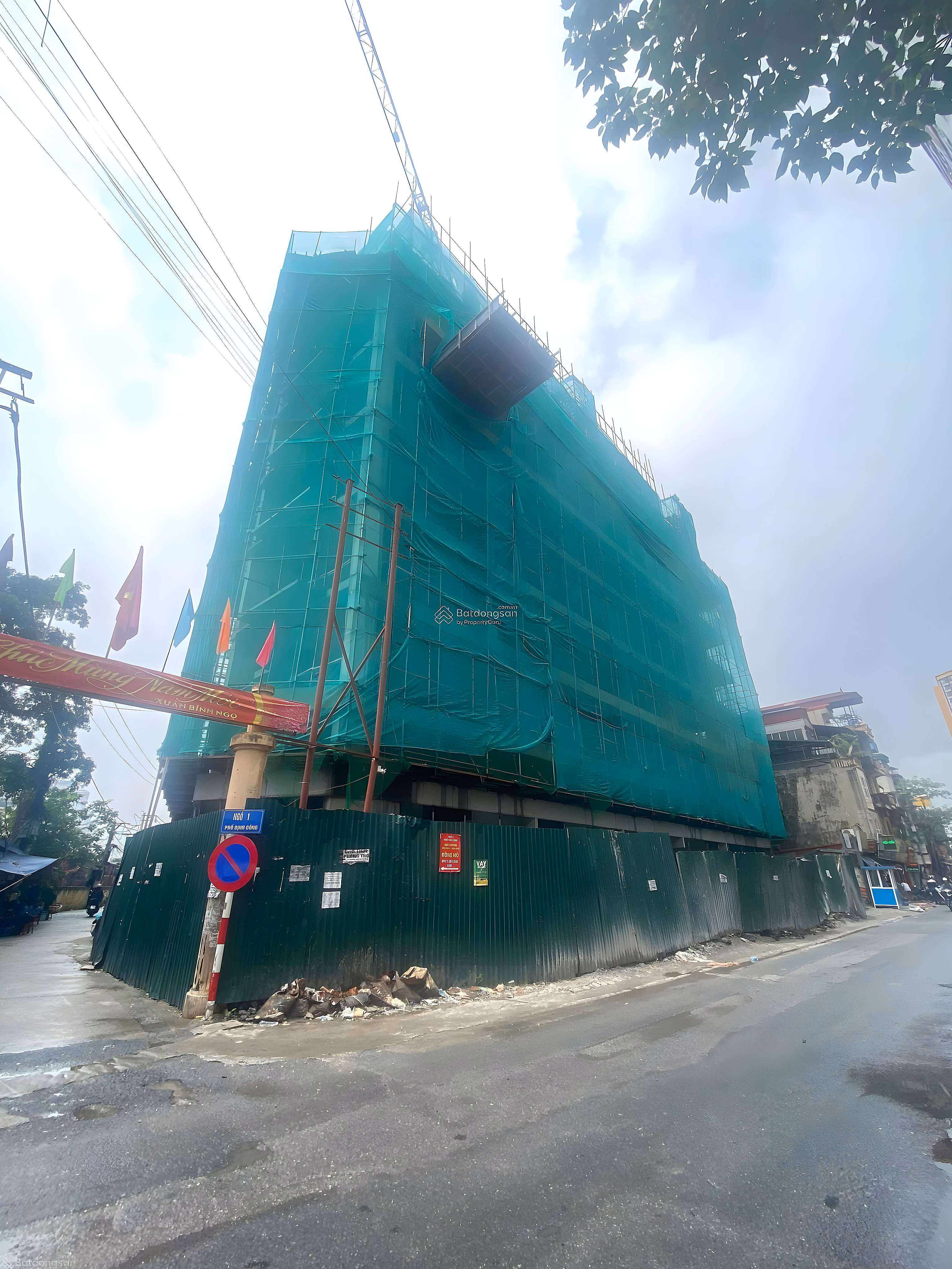 HOT Own One Complex apartment at 1 Dinh Cong, Hoang Mai District, Hanoi City