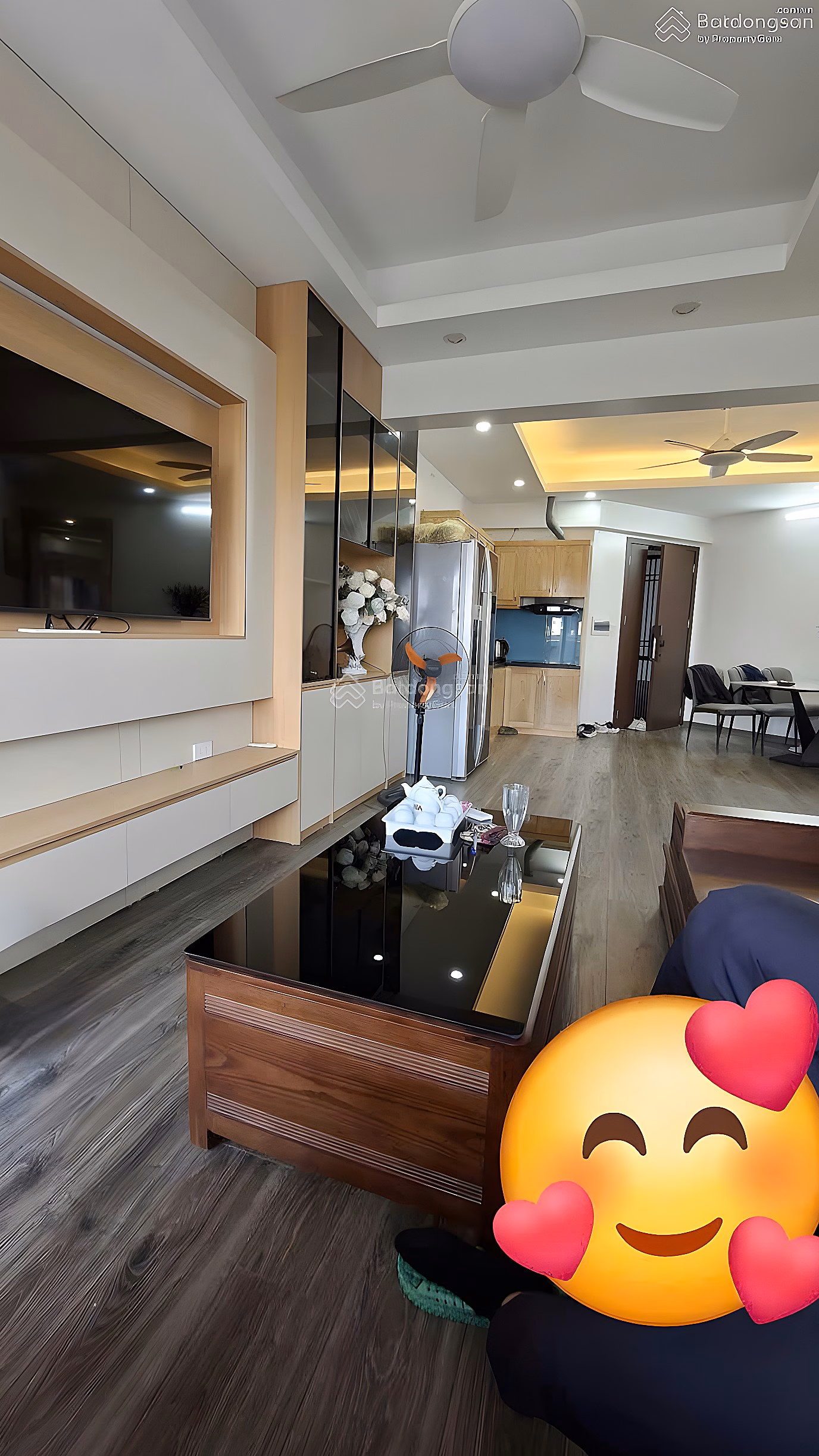 The owner sells a beautiful apartment in Viet Hung urban area, 100m2, 6 billion 1
