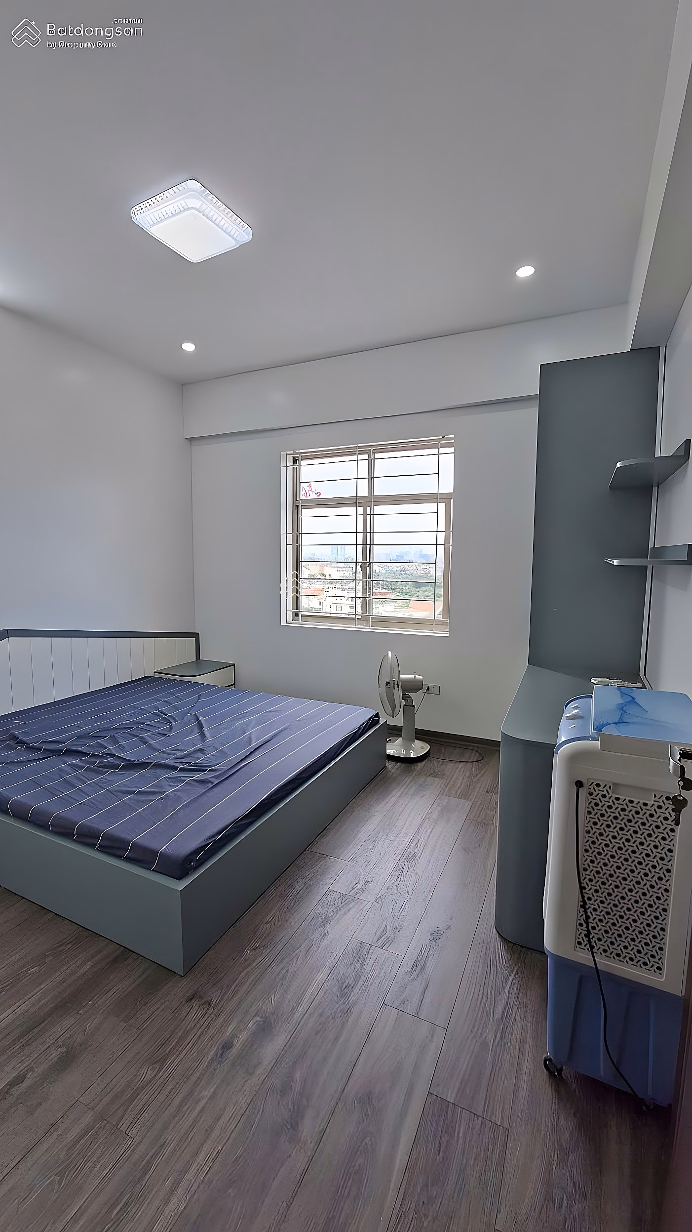 The owner sells a beautiful apartment in Viet Hung urban area, 100m2, 6 billion 1