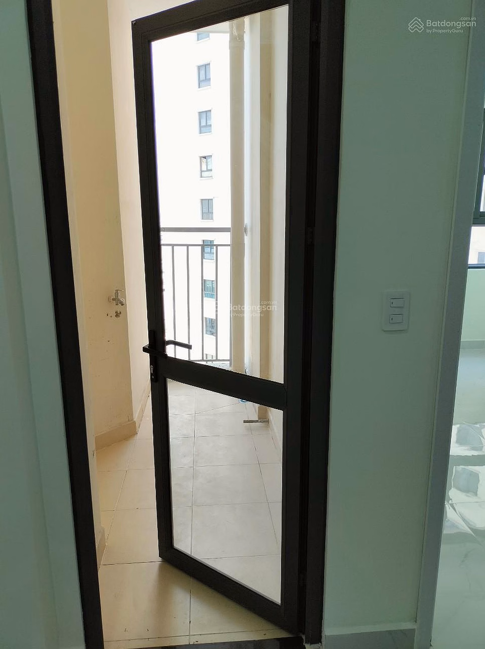 Selling 1 bedroom 1 bathroom apartment - 42 m2 - price only 980 million (Total selling price 102%)