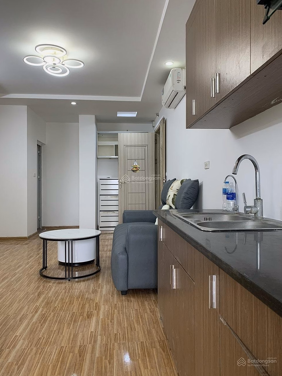 Owner sells 52m2 apartment, Ruby City, Viet Hung, Hanoi, price 3.3 billion