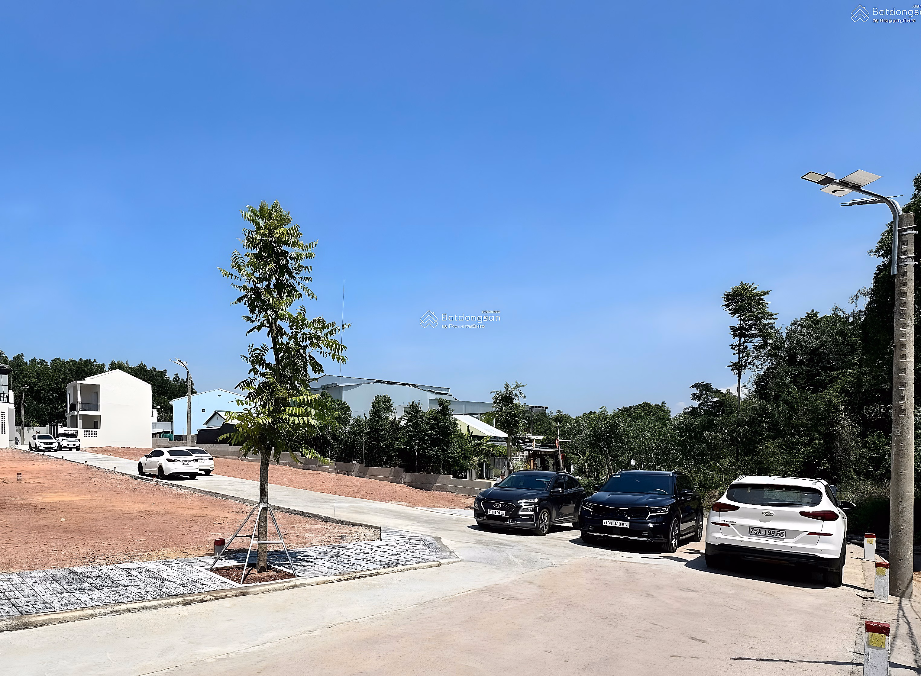Hoai Thanh subdivision area connects to Bui Thi Xuan, Thuy Xuan, Hue City. Edge of Ring shaft 3