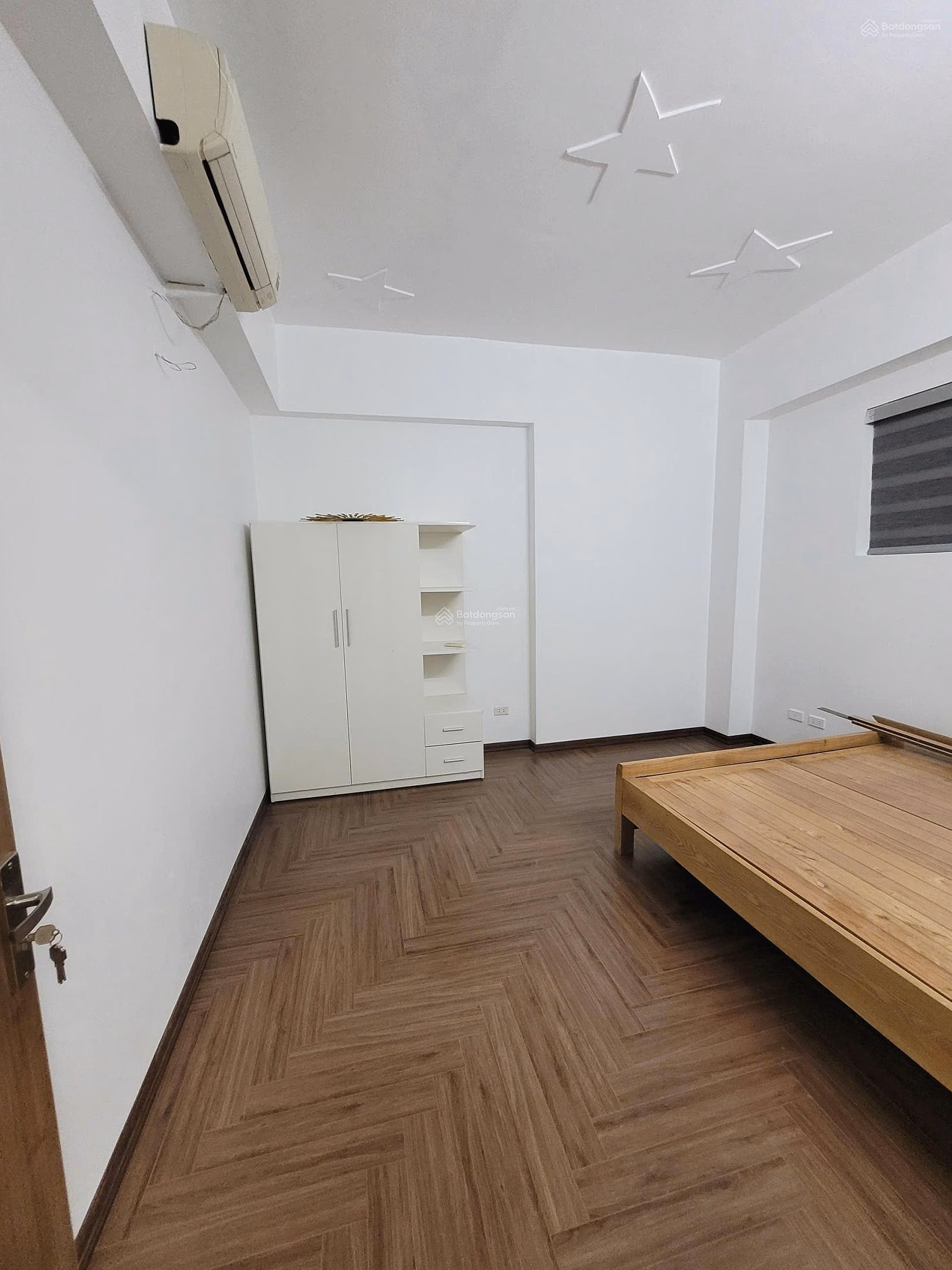 Owner selling corner apartment 100m² Xala, fully furnished, Southeast BC***